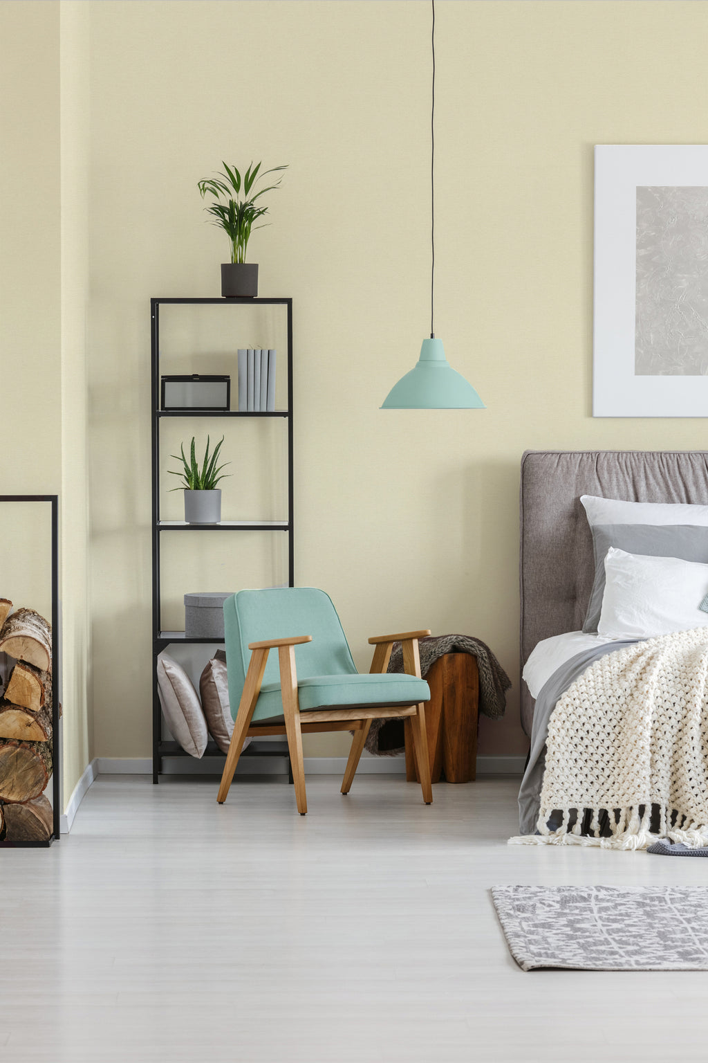 High-quality wallpaper from the Pintwalls III collection in cream 