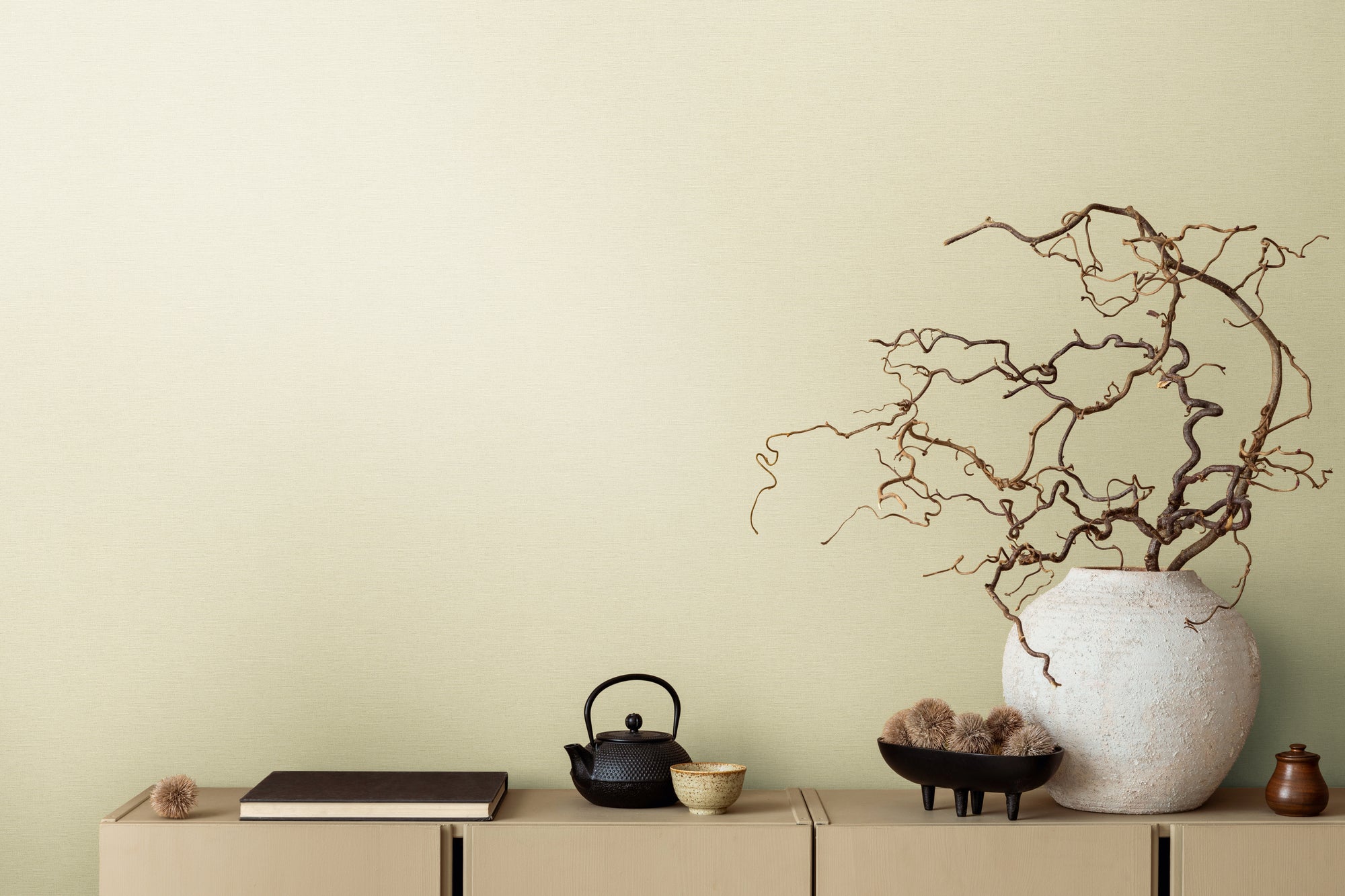 High-quality wallpaper from the Pintwalls III collection in white 