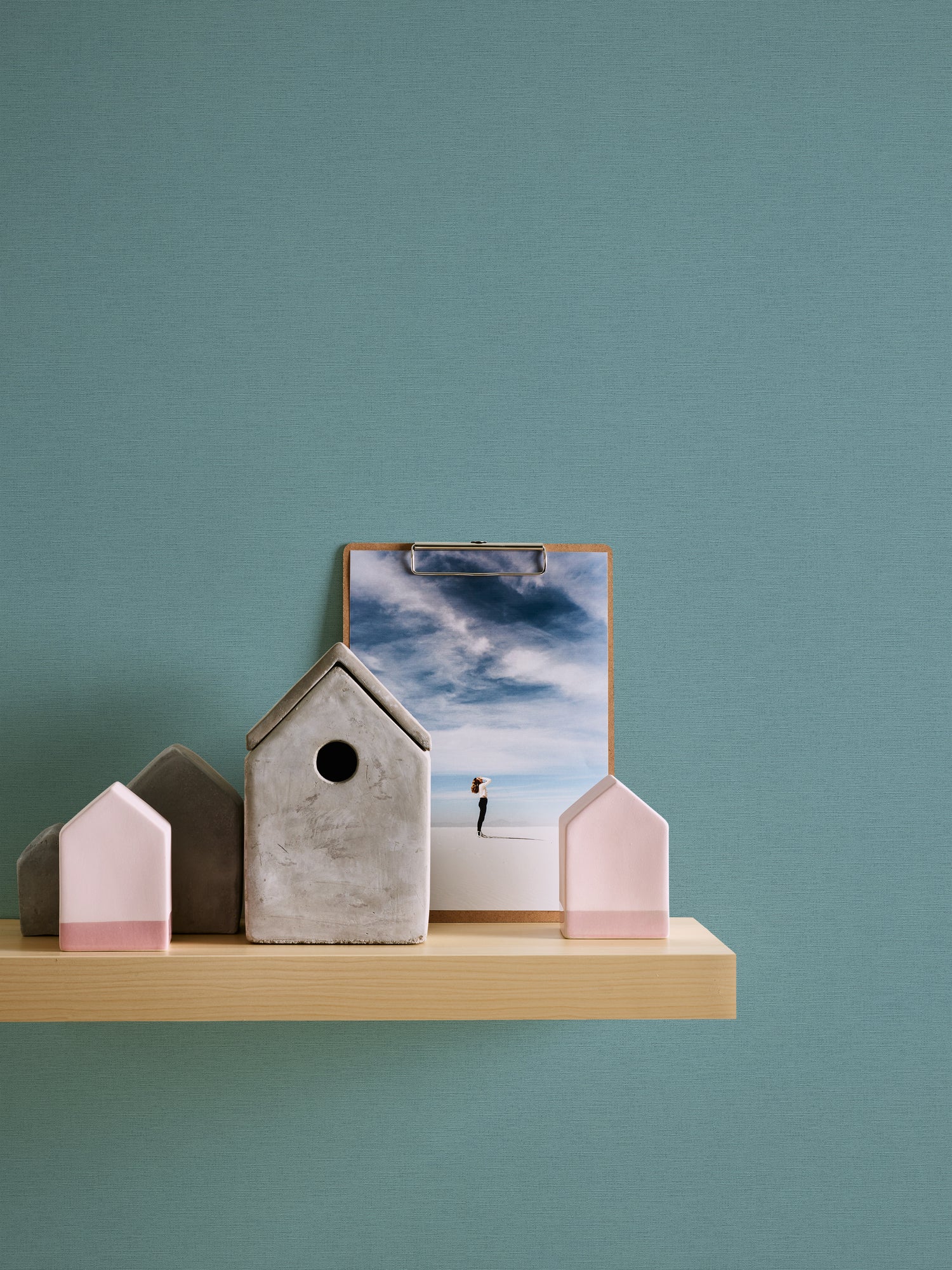 High-quality wallpaper from the PintWalls II collection in blue 