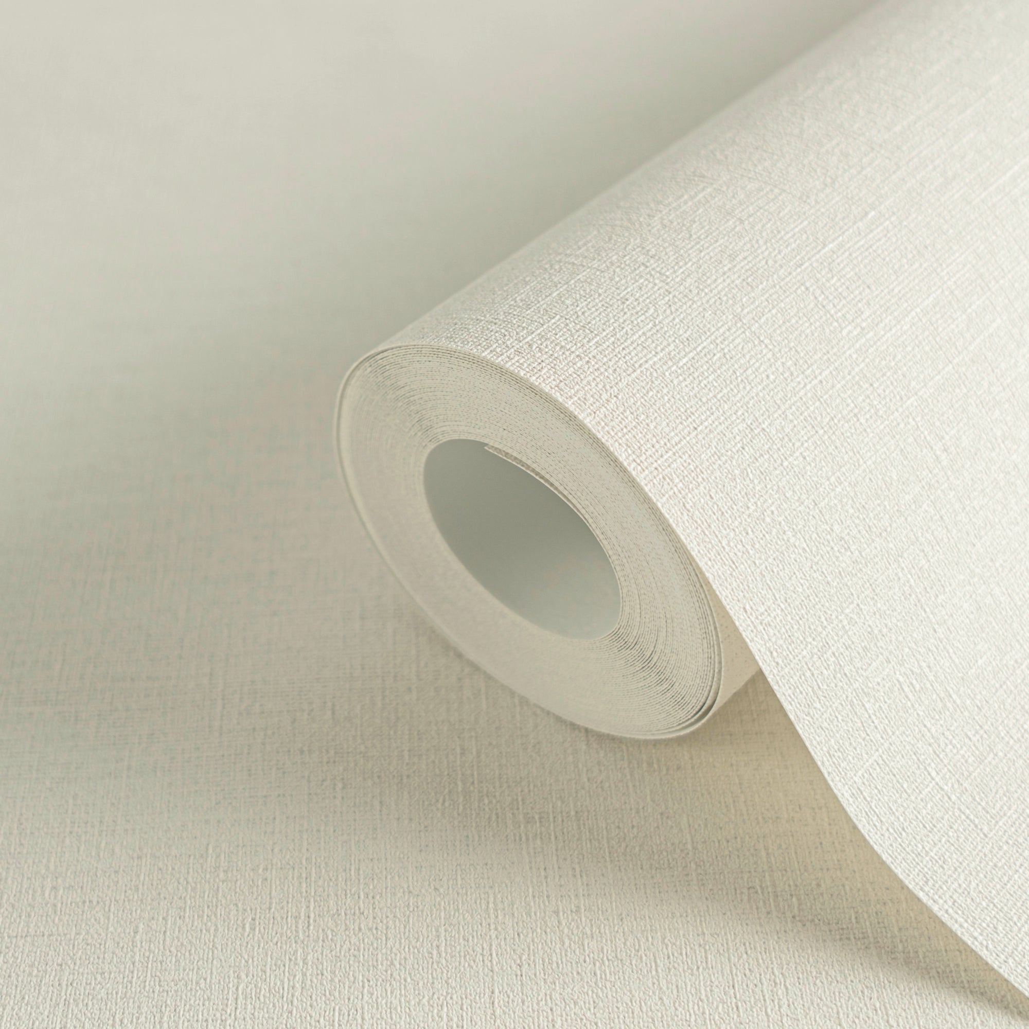 High-quality wallpaper from the Pintwalls III collection in grey 