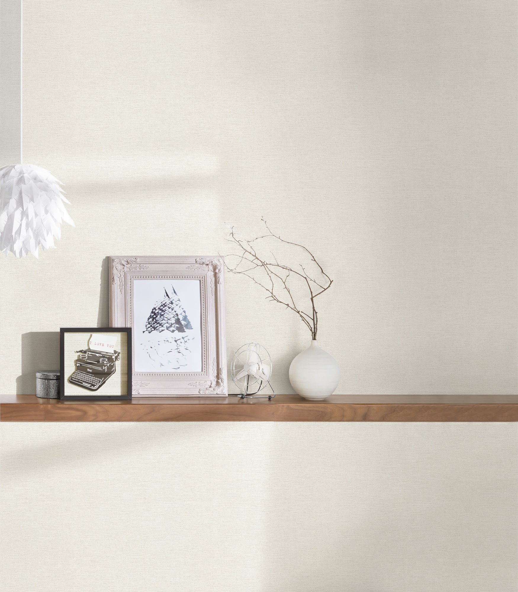 High-quality wallpaper from the Pintwalls III collection in grey 