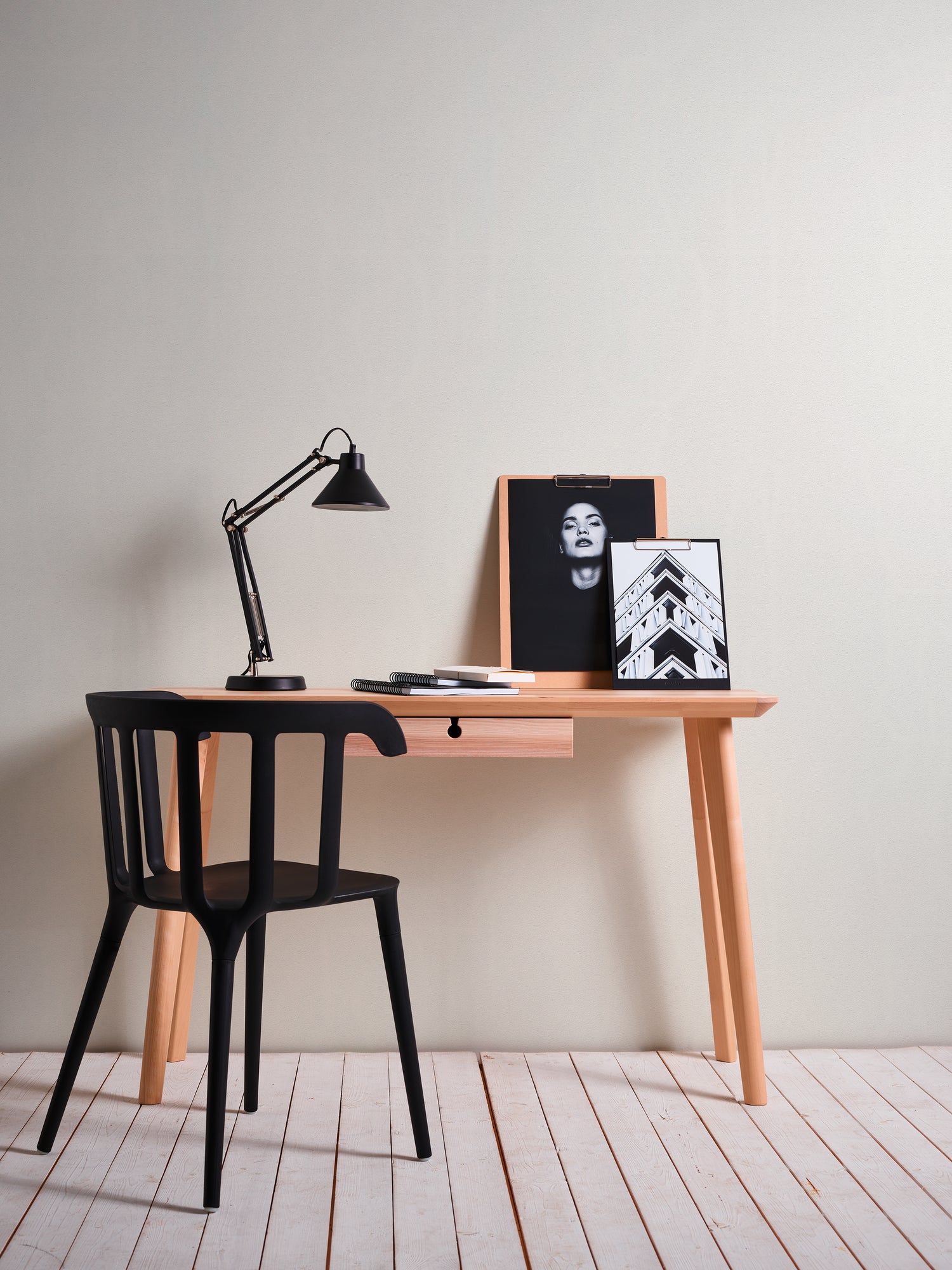 Hochwertige Tapete aus der Kollektion Casual Living in Weiß