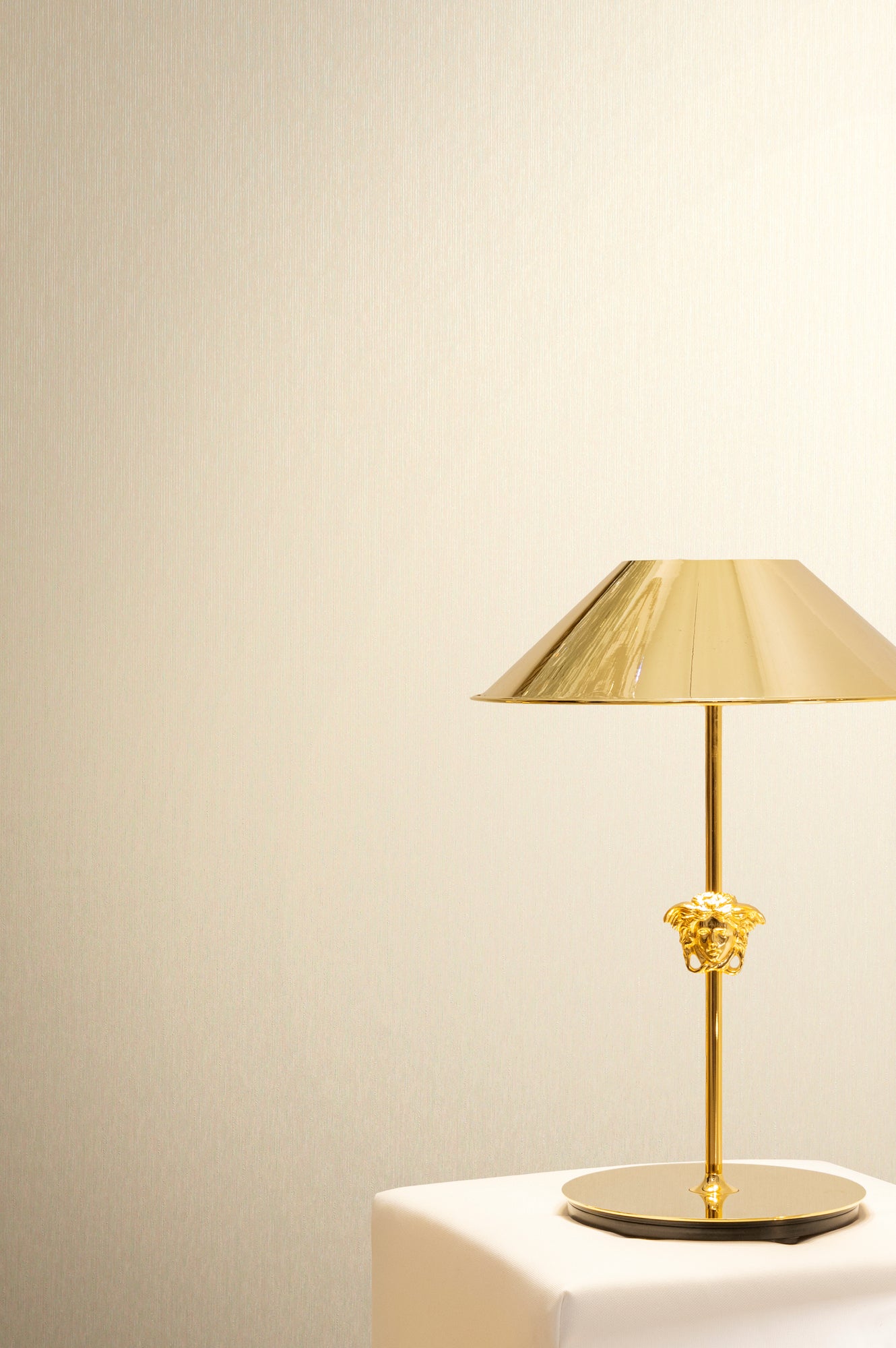 Versace 6 non-woven wallpaper