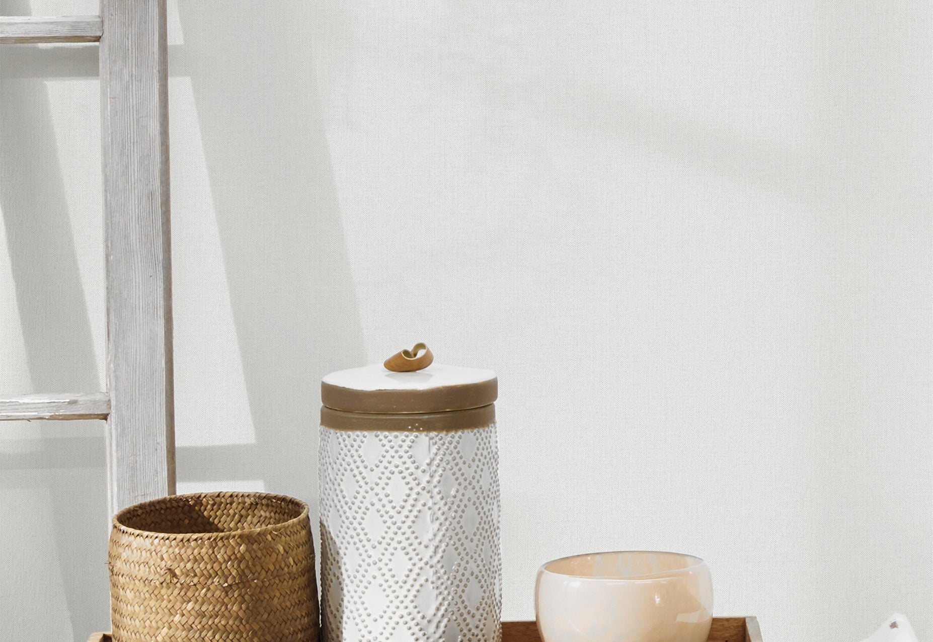 Hochwertige Tapete aus der Kollektion Pure Elegance in Weiß