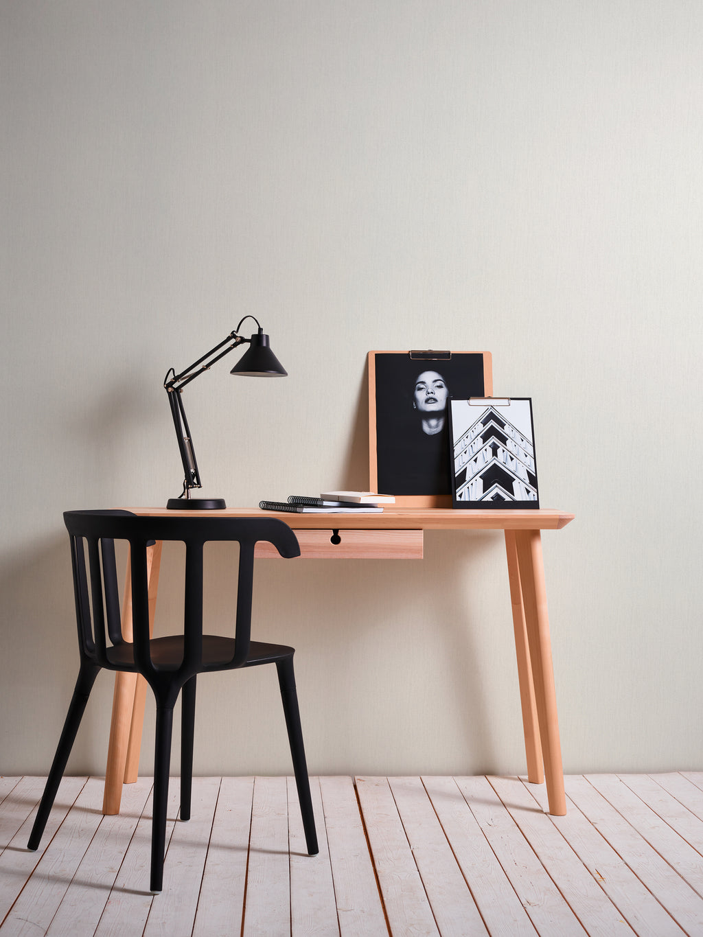 Hochwertige Tapete aus der Kollektion Casual Living in Weiß