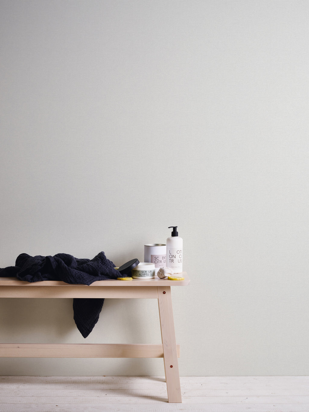 Hochwertige Tapete aus der Kollektion Casual Living in Weiß