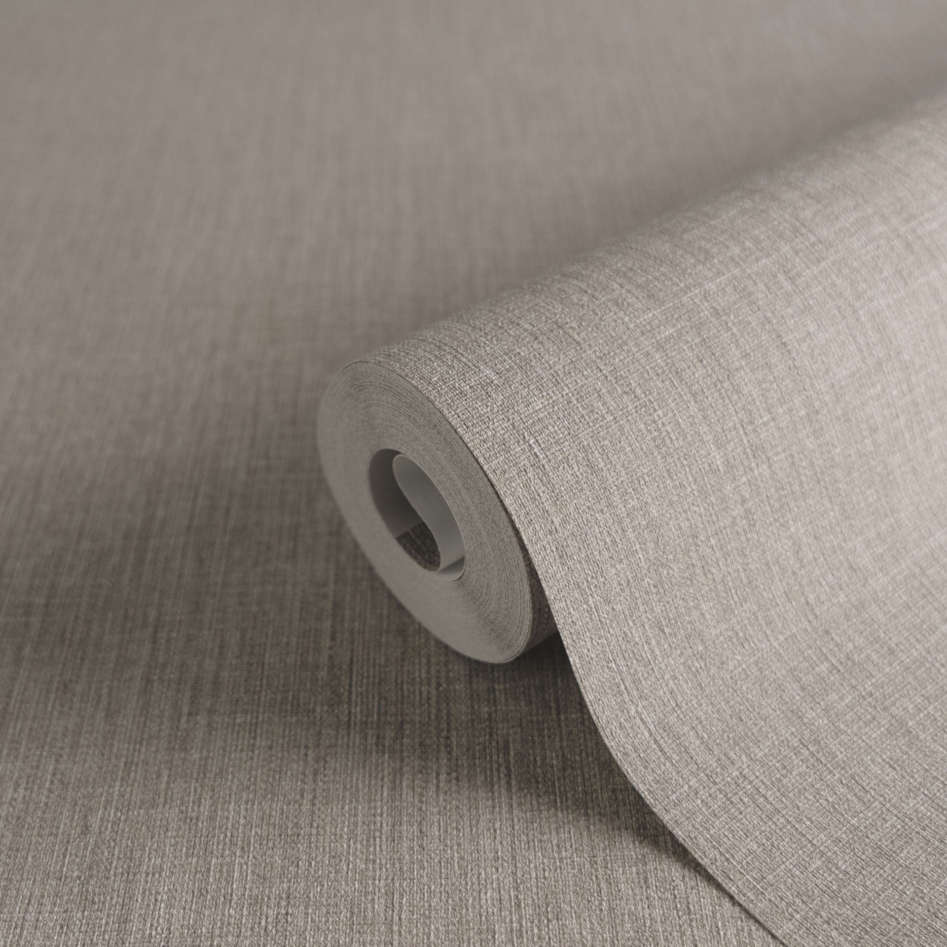 High-quality wallpaper from the Daniel Hechter 7 collection in beige 