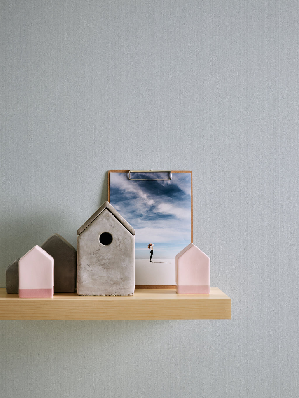 Hochwertige Tapete aus der Kollektion THE BoS in Grau