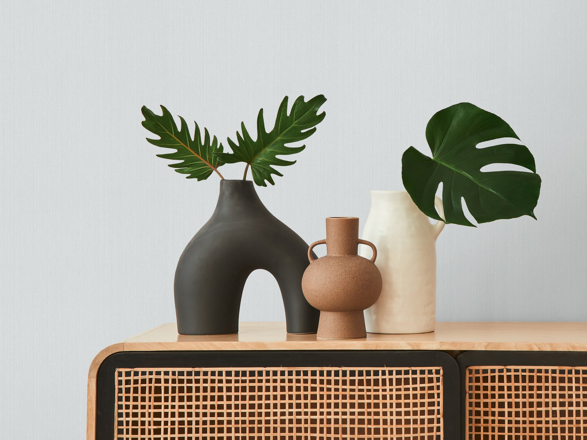 Hochwertige Tapete aus der Kollektion THE BoS in Grau