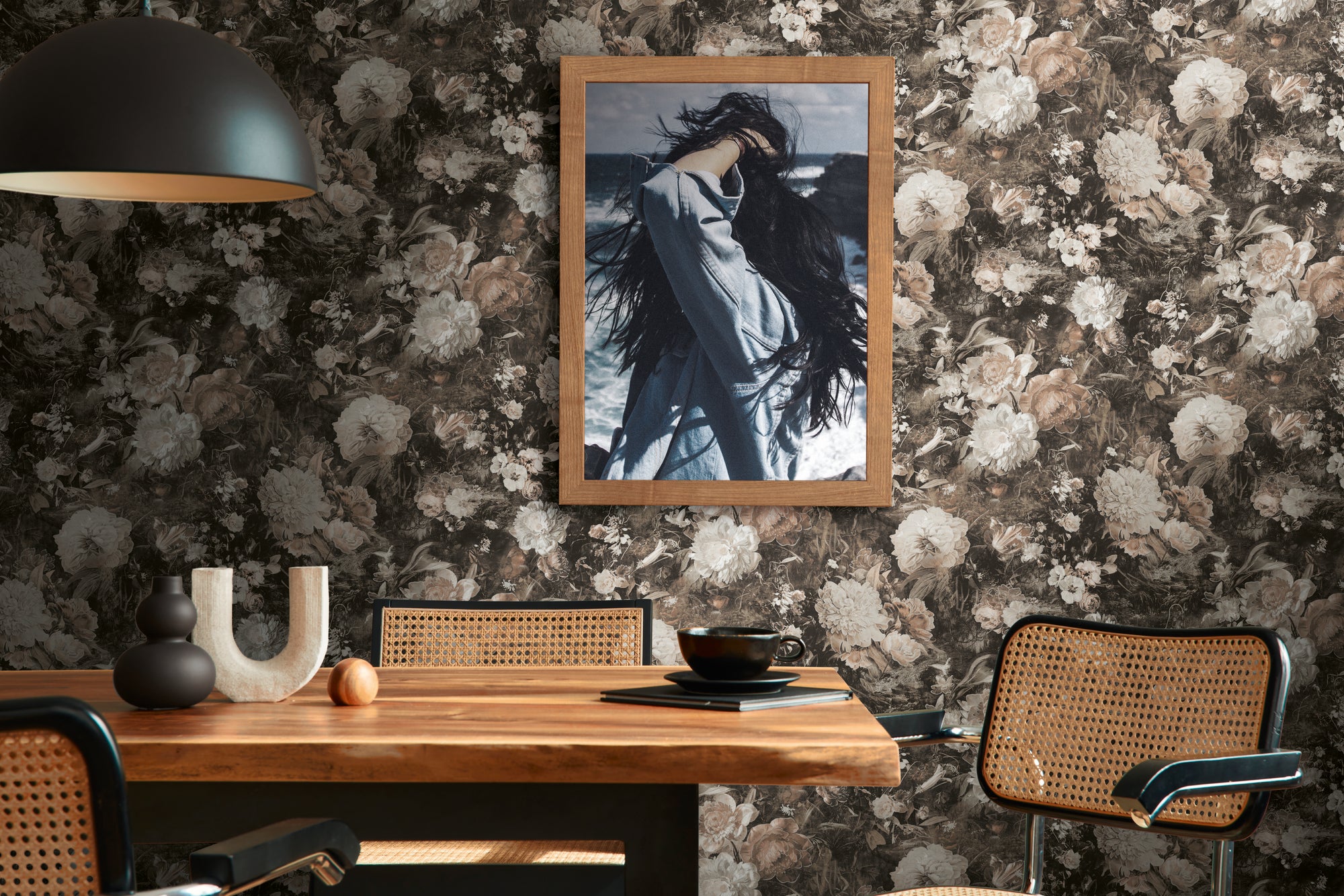 High-Quality Non-Woven Wallpaper Brown Floral