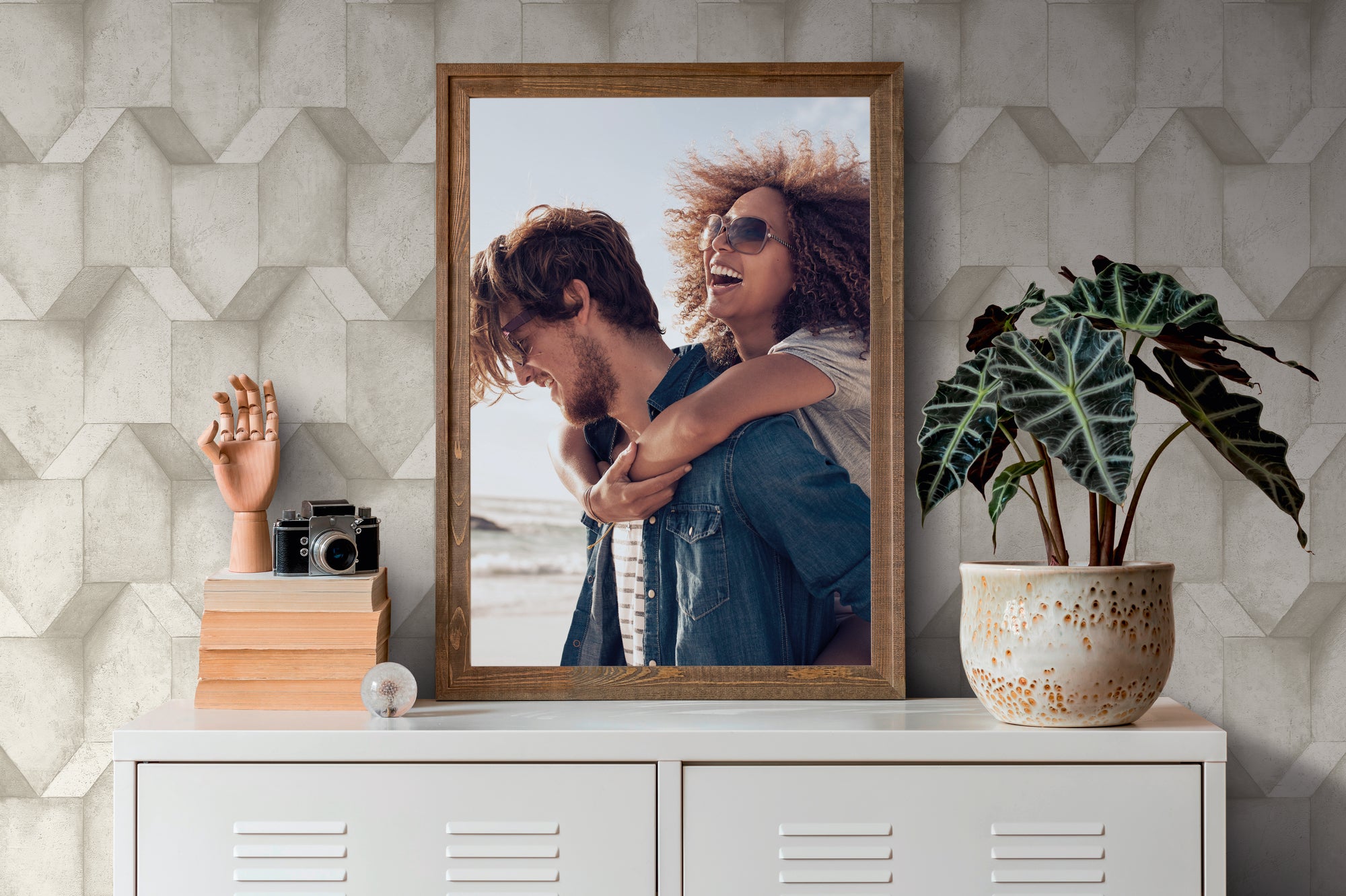 High-quality wallpaper from THE BoS collection in grey 