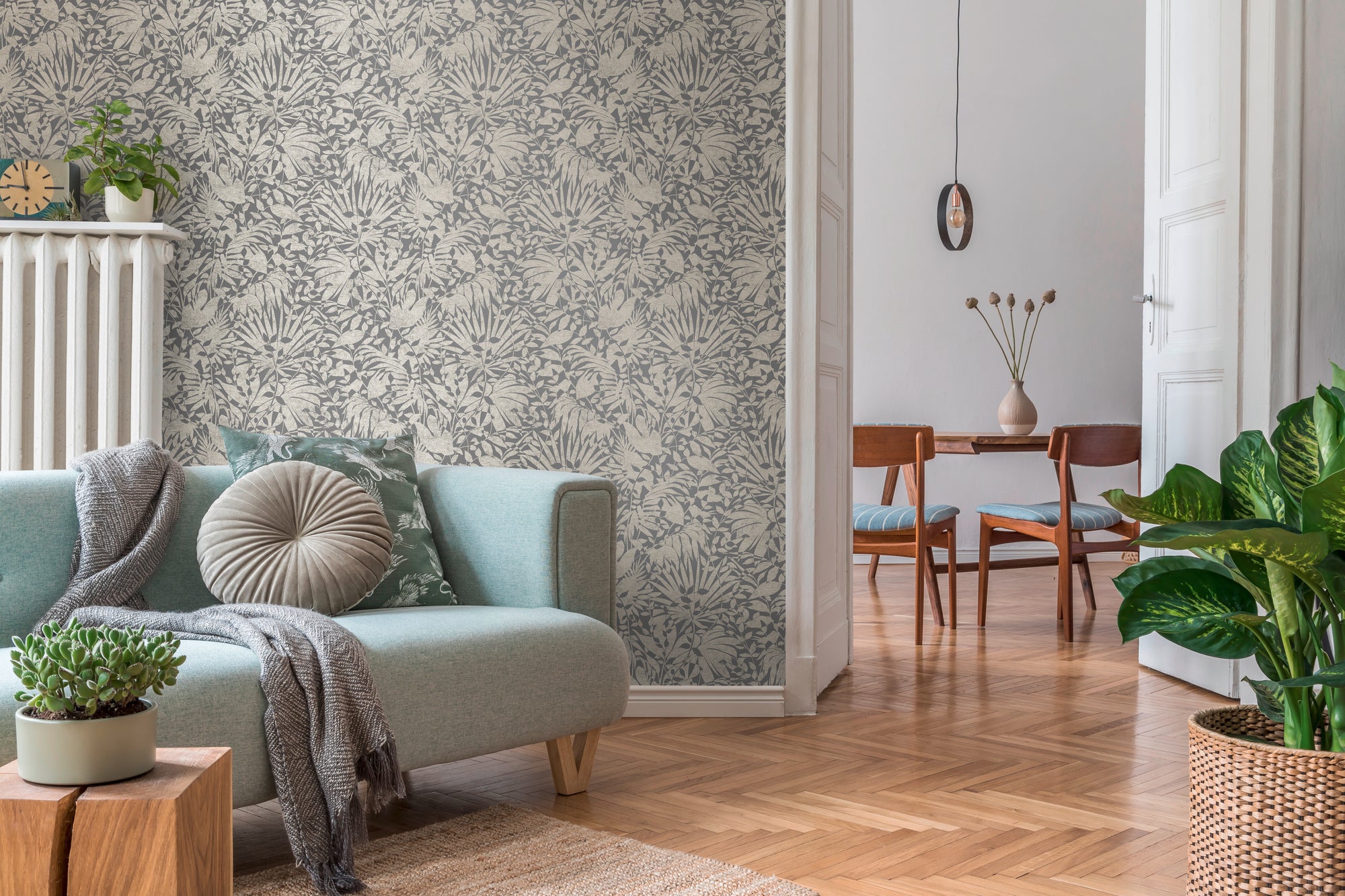 Premium Non-Woven Wallpaper Grey Floral