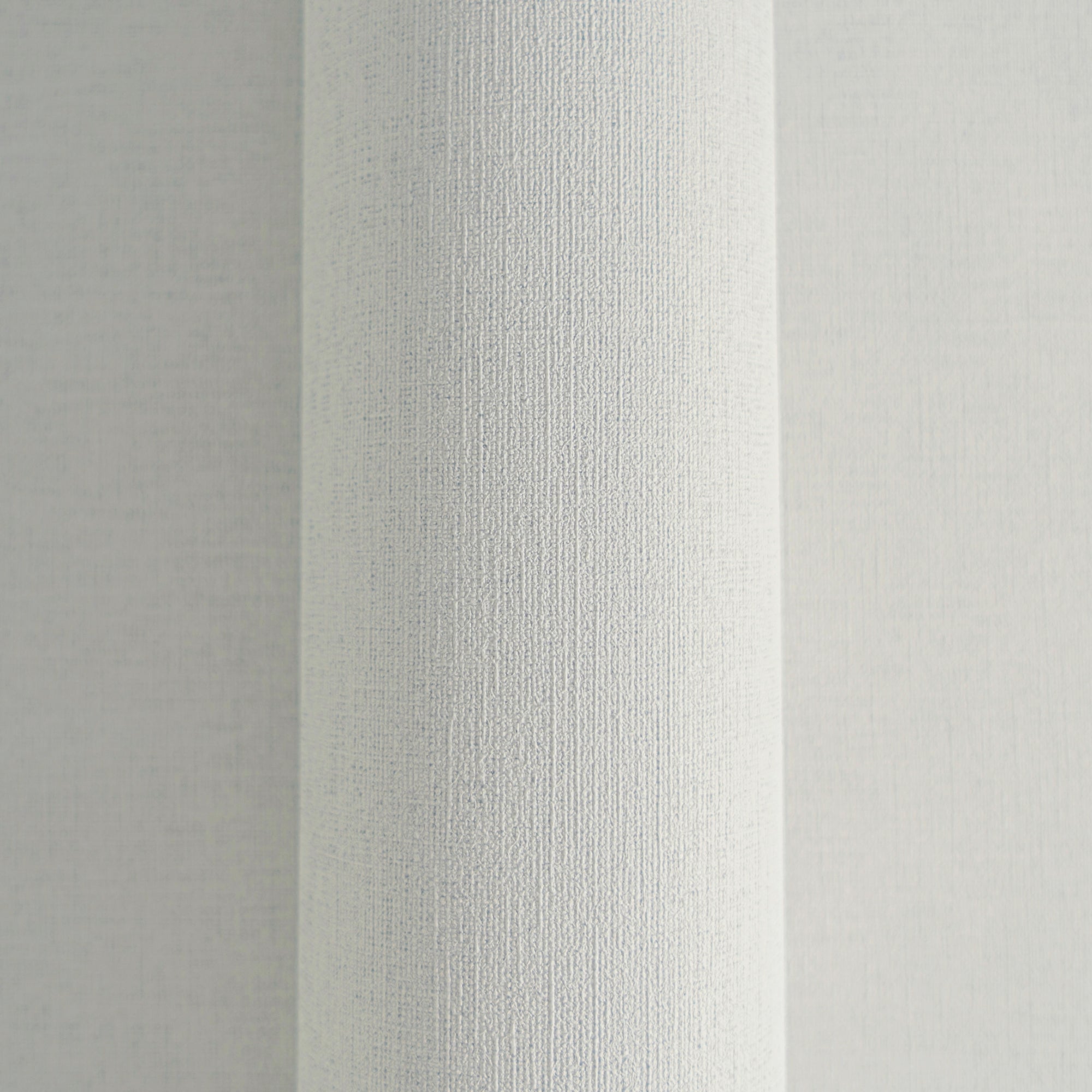 High-quality wallpaper from the Pintwalls III collection in grey 