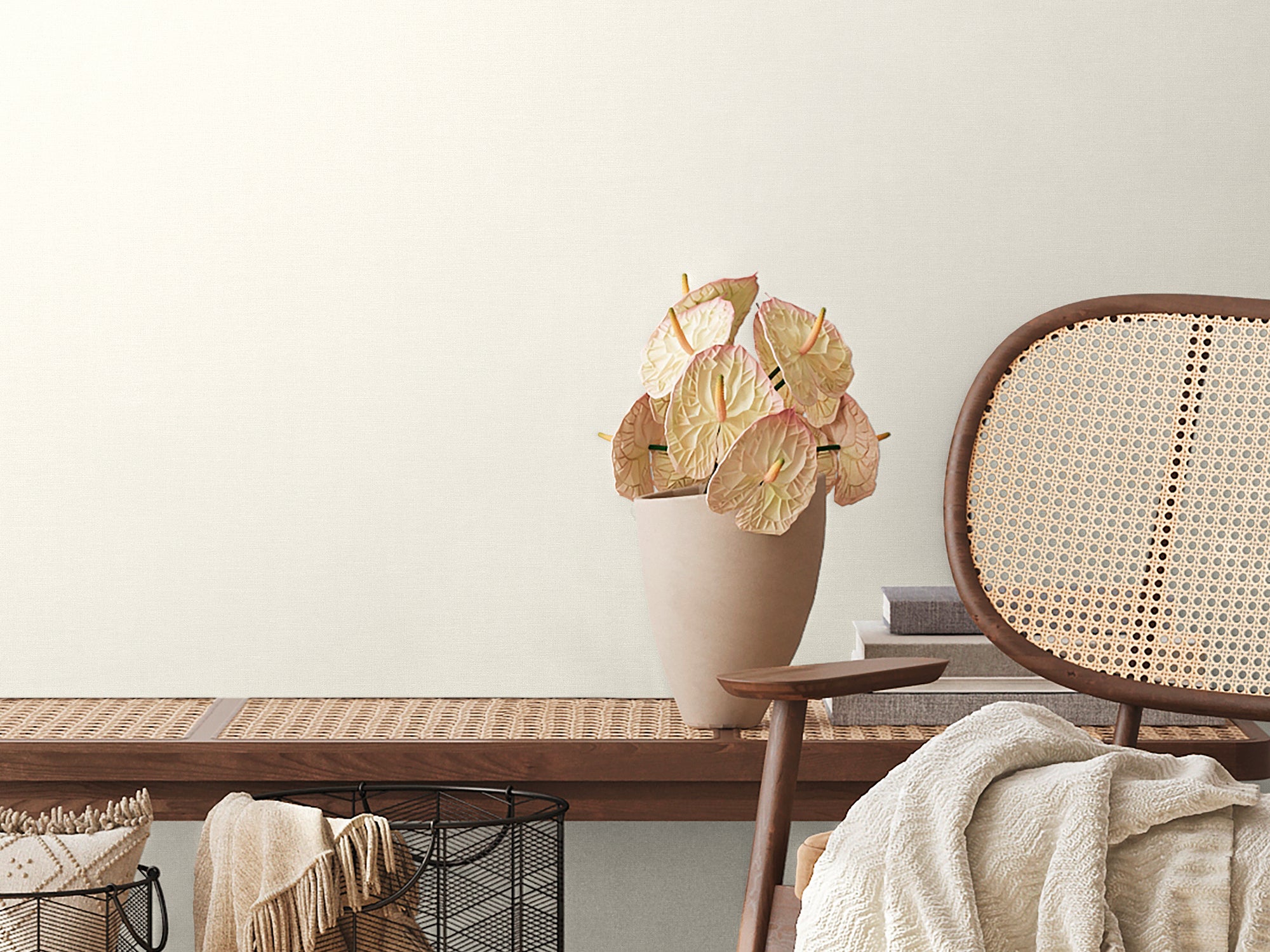 High-quality wallpaper from the Pintwalls III collection in white 