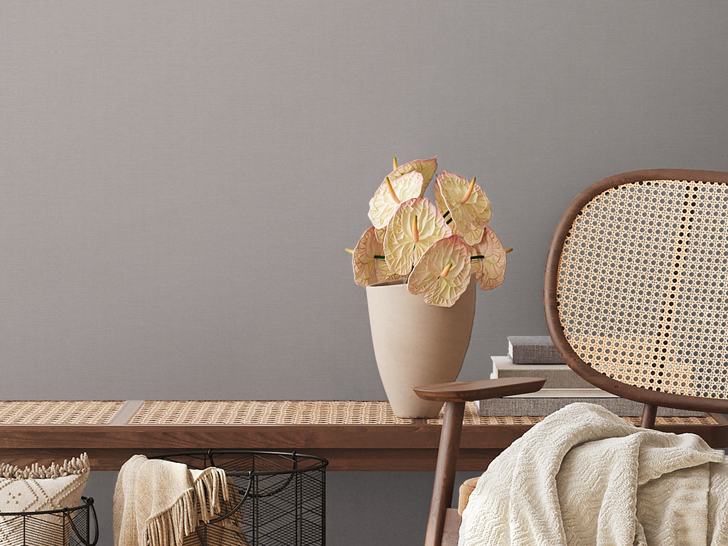 High-quality wallpaper from the Pintwalls III collection in grey 