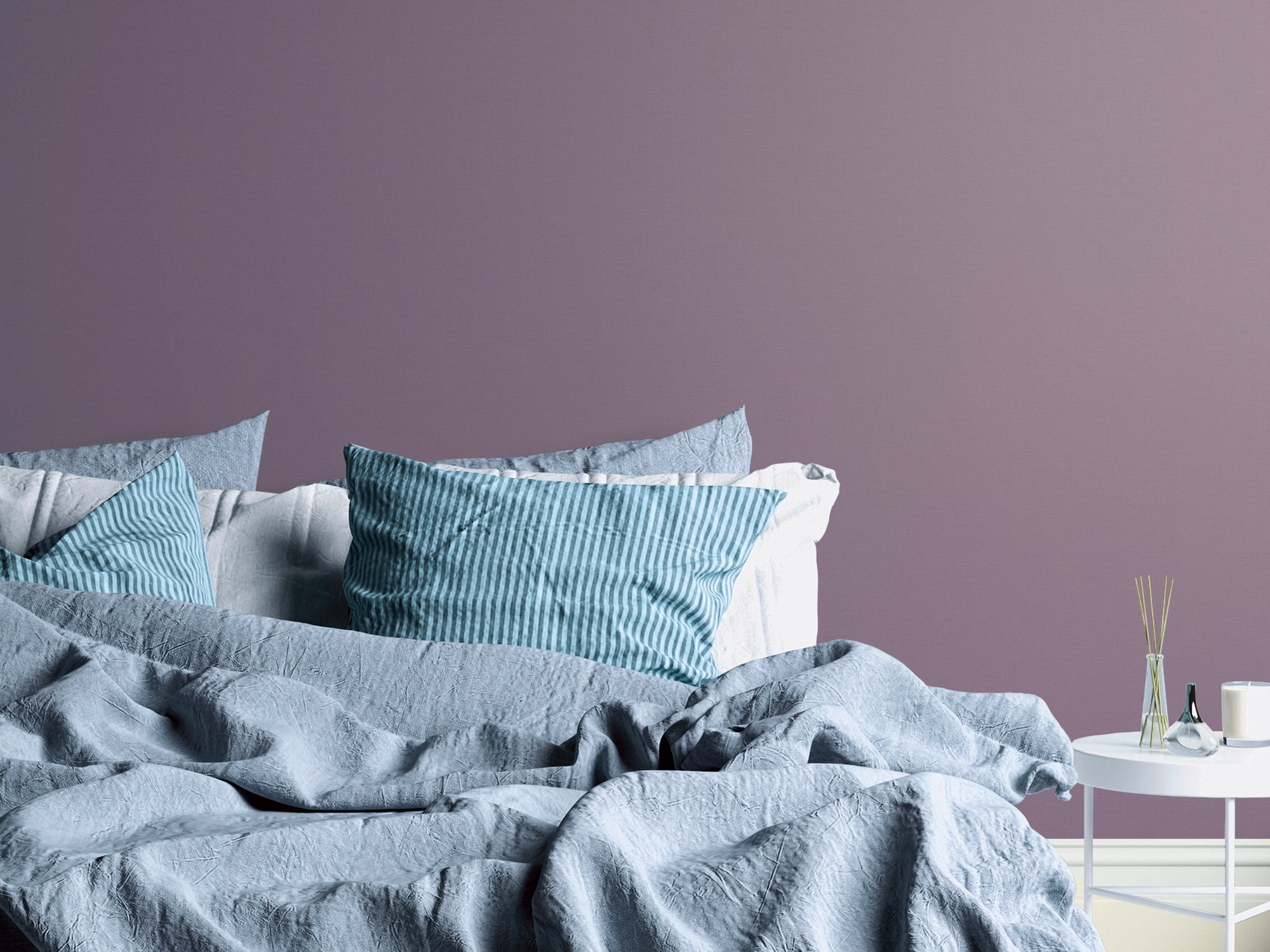 High-quality wallpaper from the PintWalls II collection in violet 