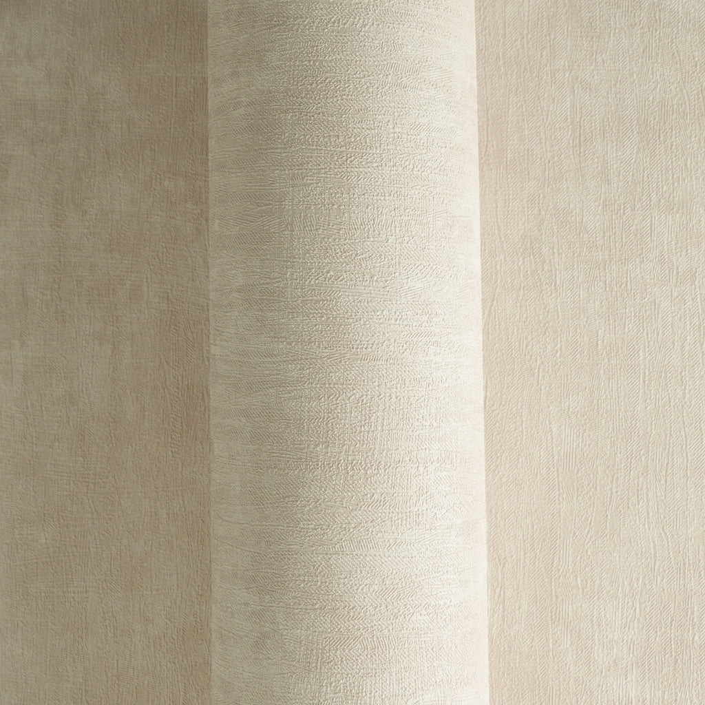 High-quality wallpaper from the Hygge III collection in brown 