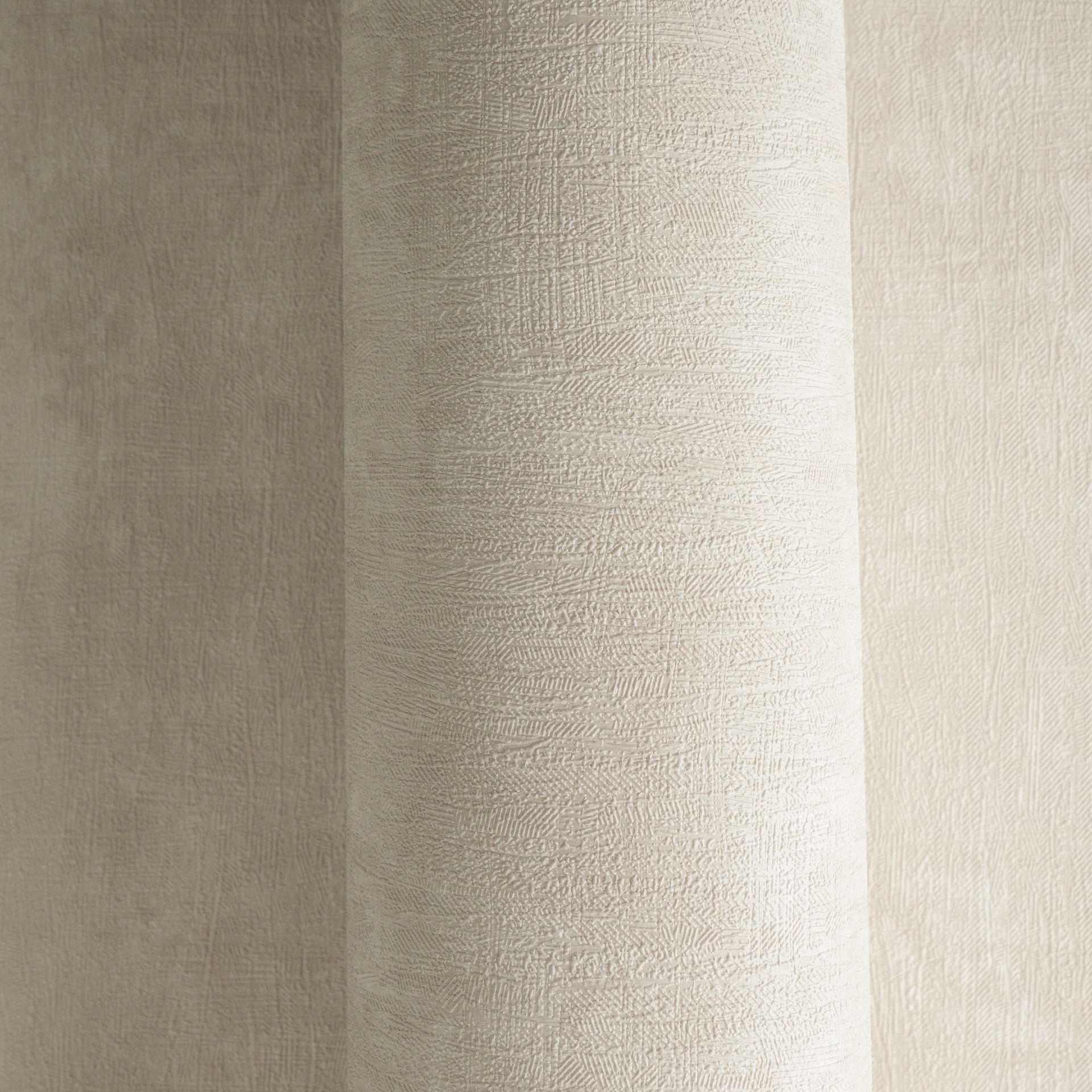 High-quality wallpaper from the Hygge III collection in beige 