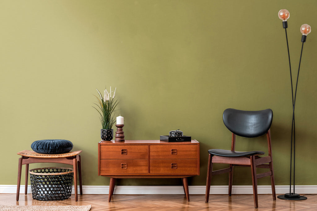 High-quality wallpaper from the Pintwalls III collection in green 