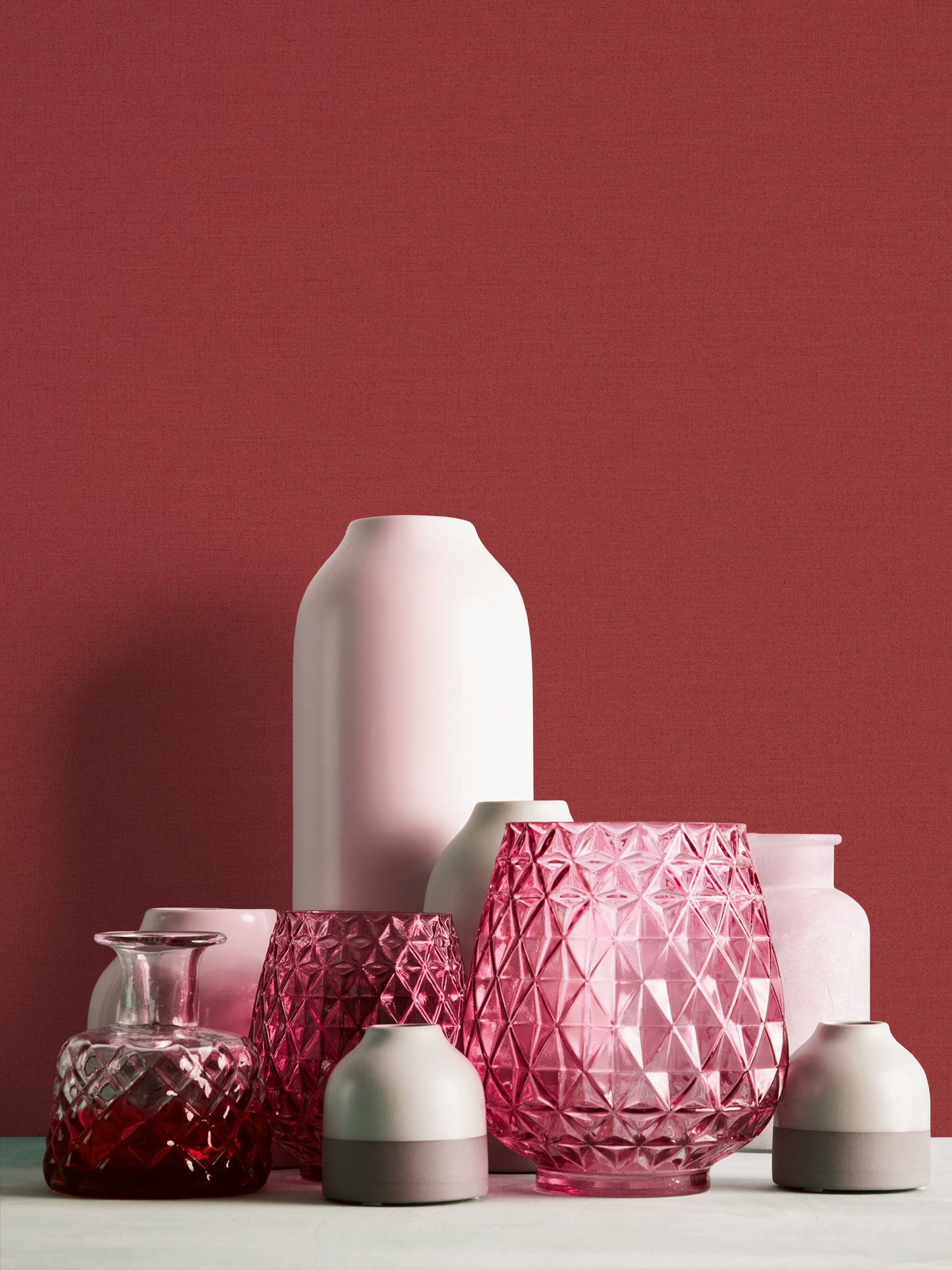 Hochwertige Tapete aus der Kollektion Pintwalls III in Rot