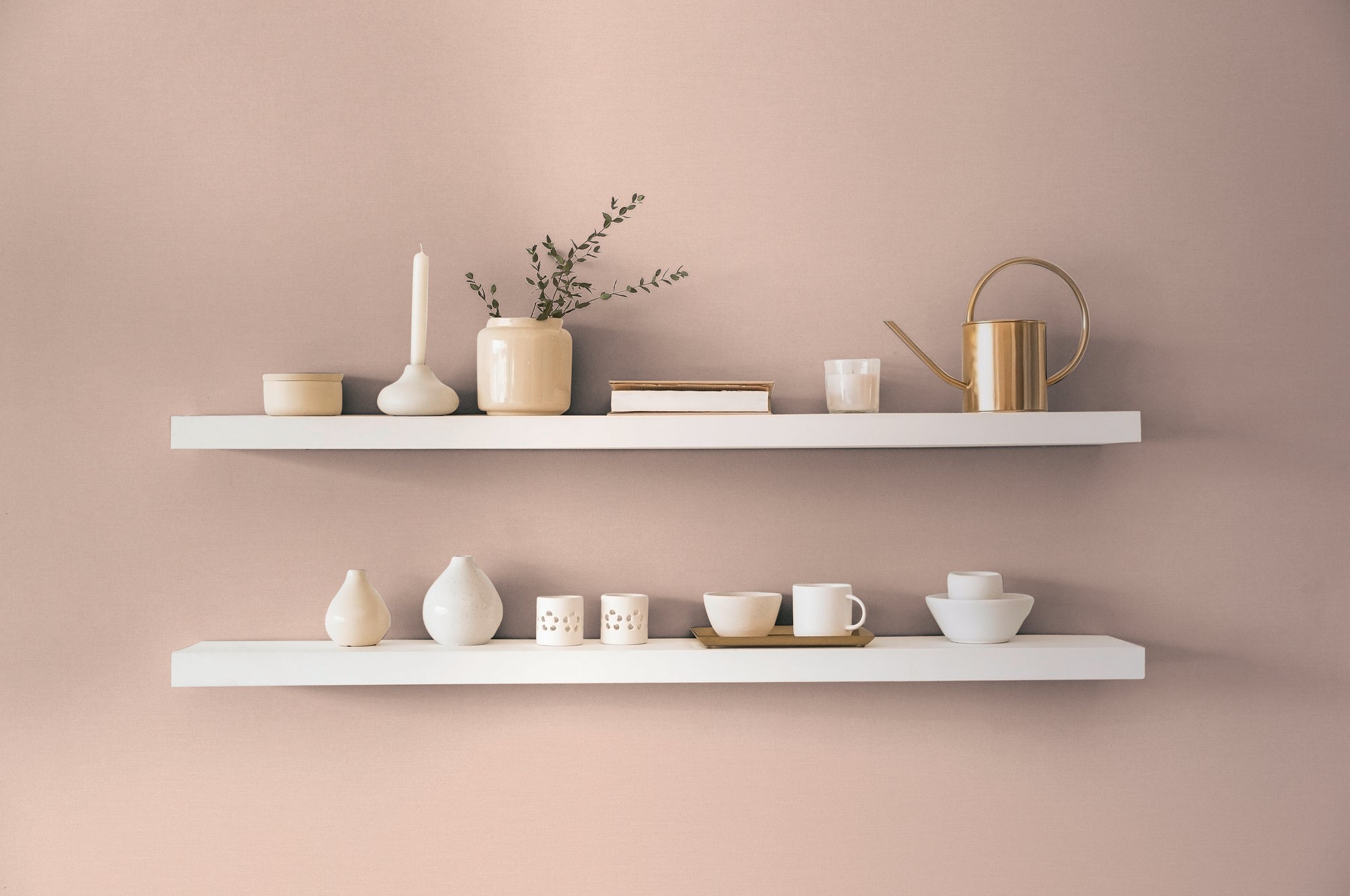 High-quality wallpaper from the Pintwalls III collection in pink 