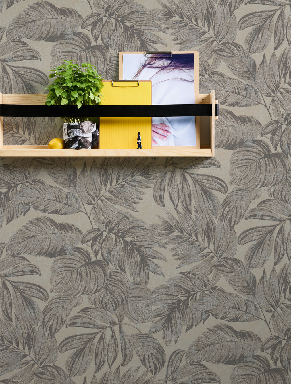 Hochwertige Vliestapete Braun Floral
