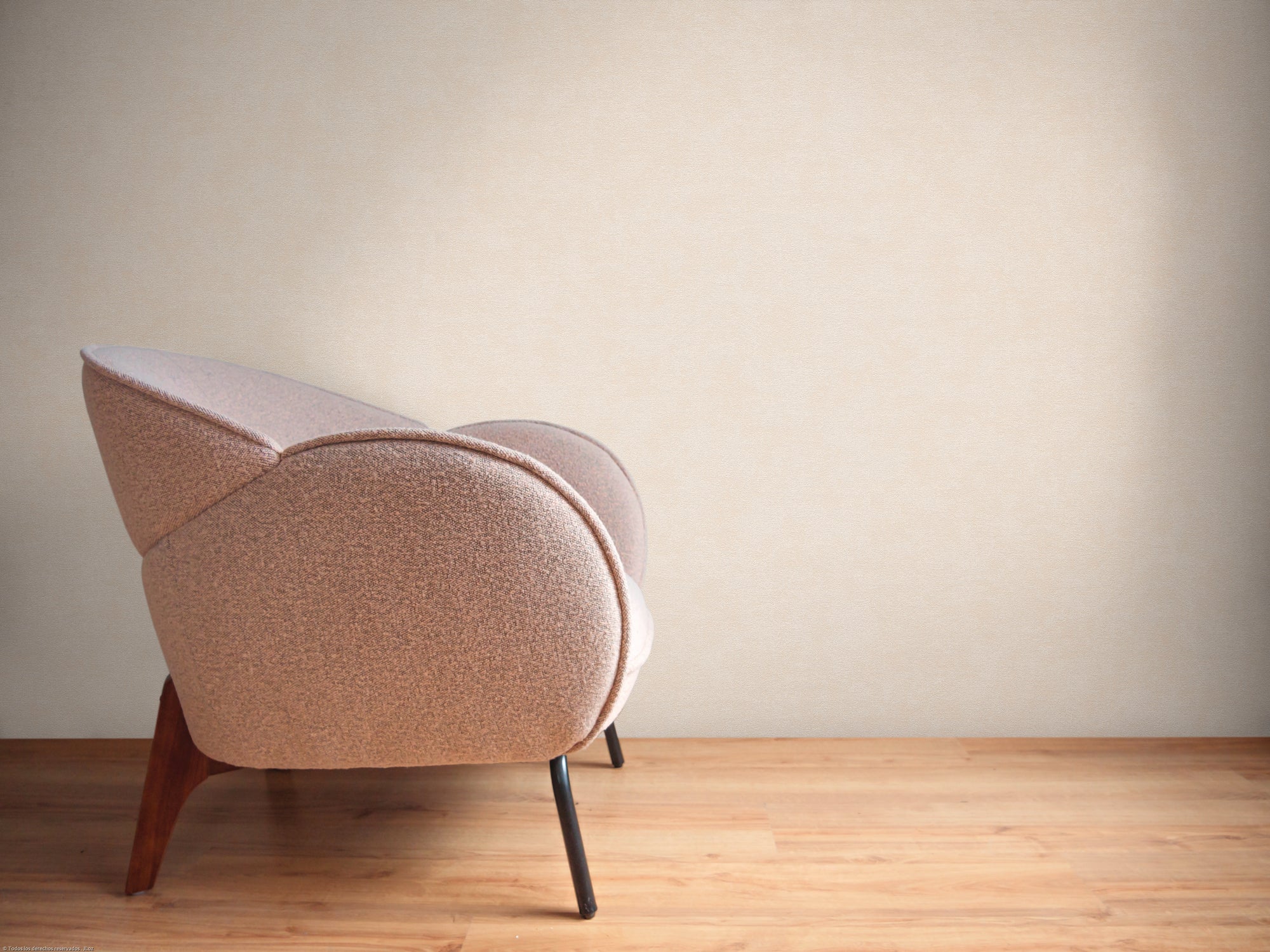 High-quality wallpaper from the French Affair collection in cream 