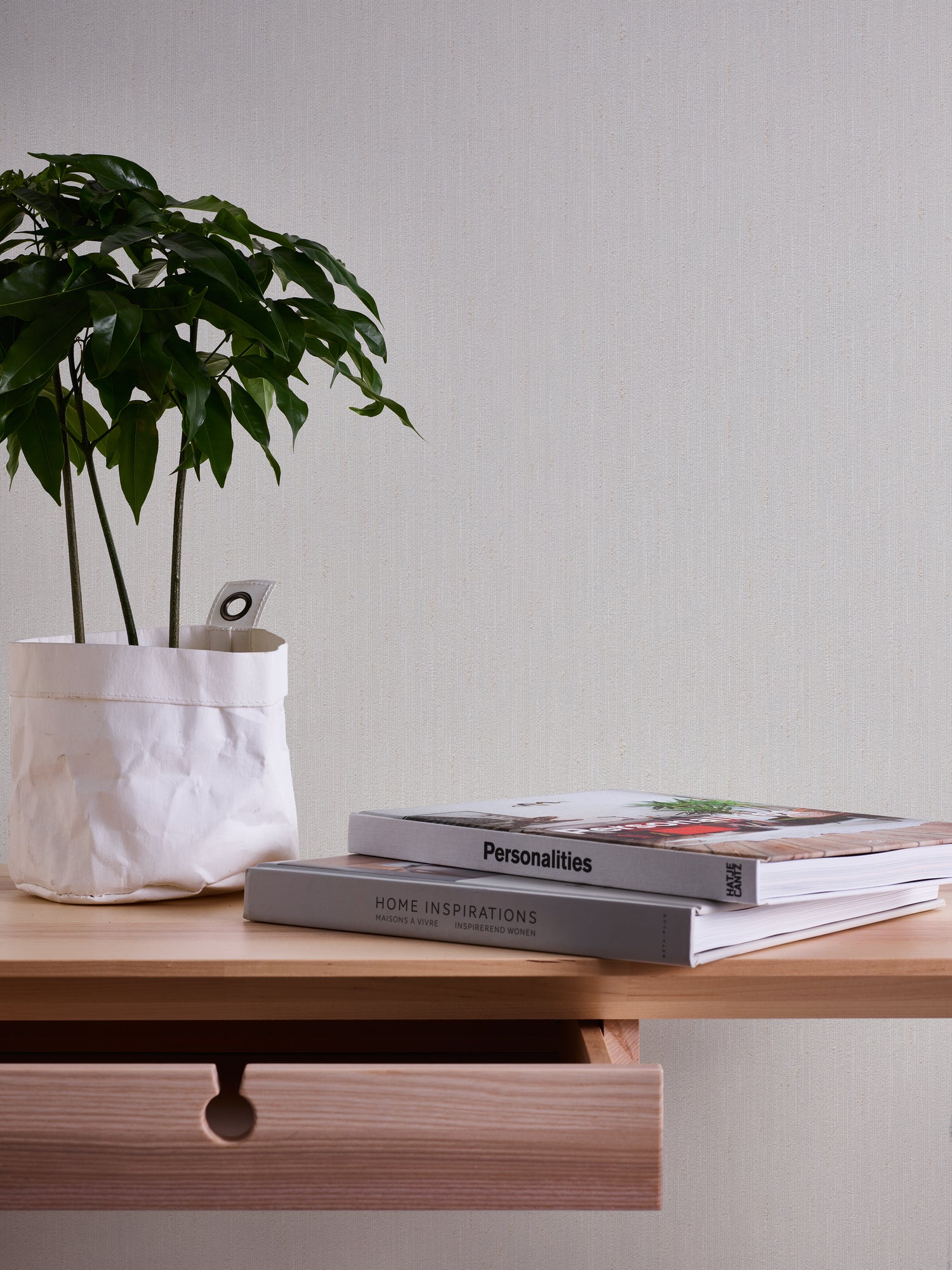 High-Quality Non-Woven Wallpaper Grey Structure
