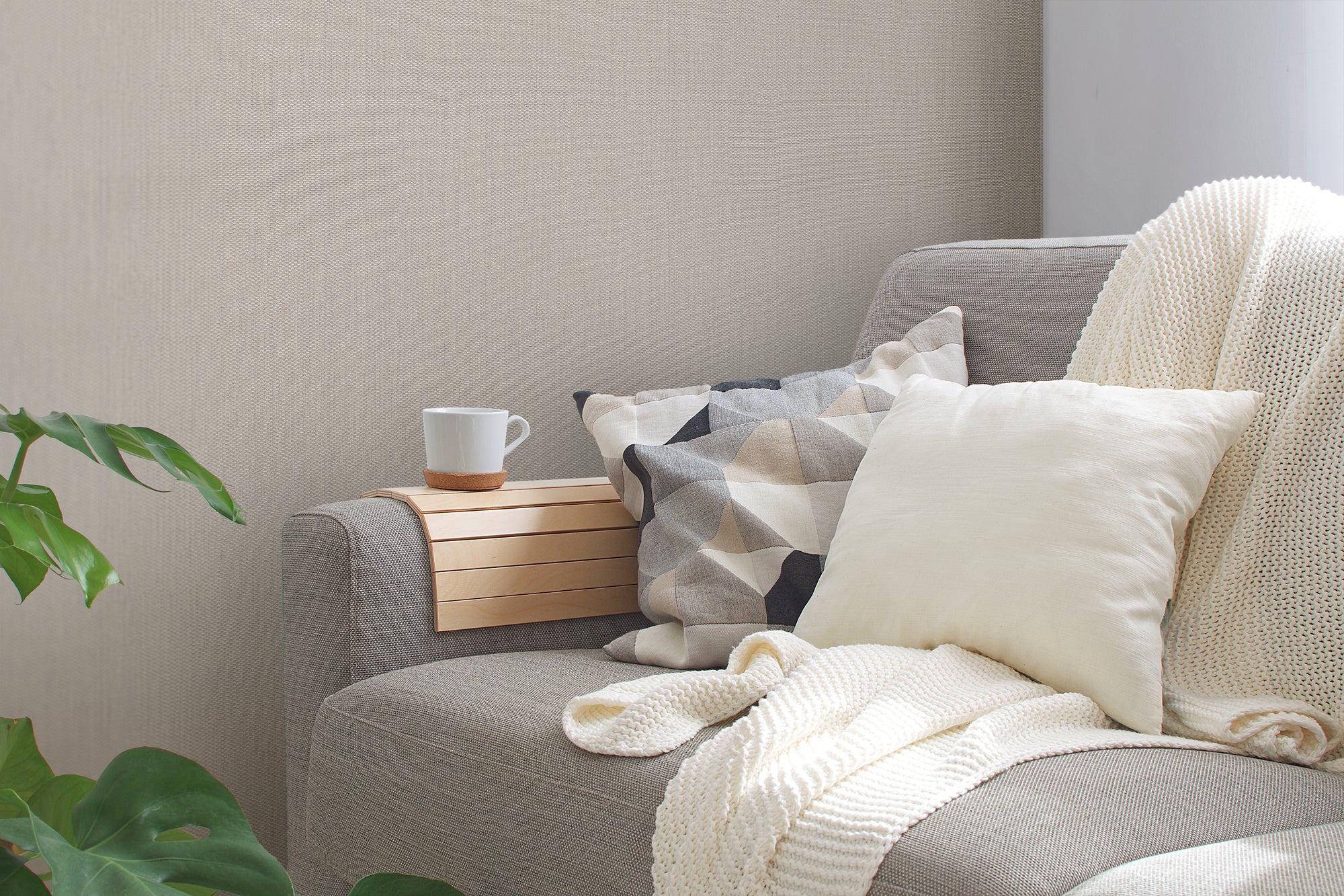 High-Quality Non-Woven Wallpaper Cream Texture
