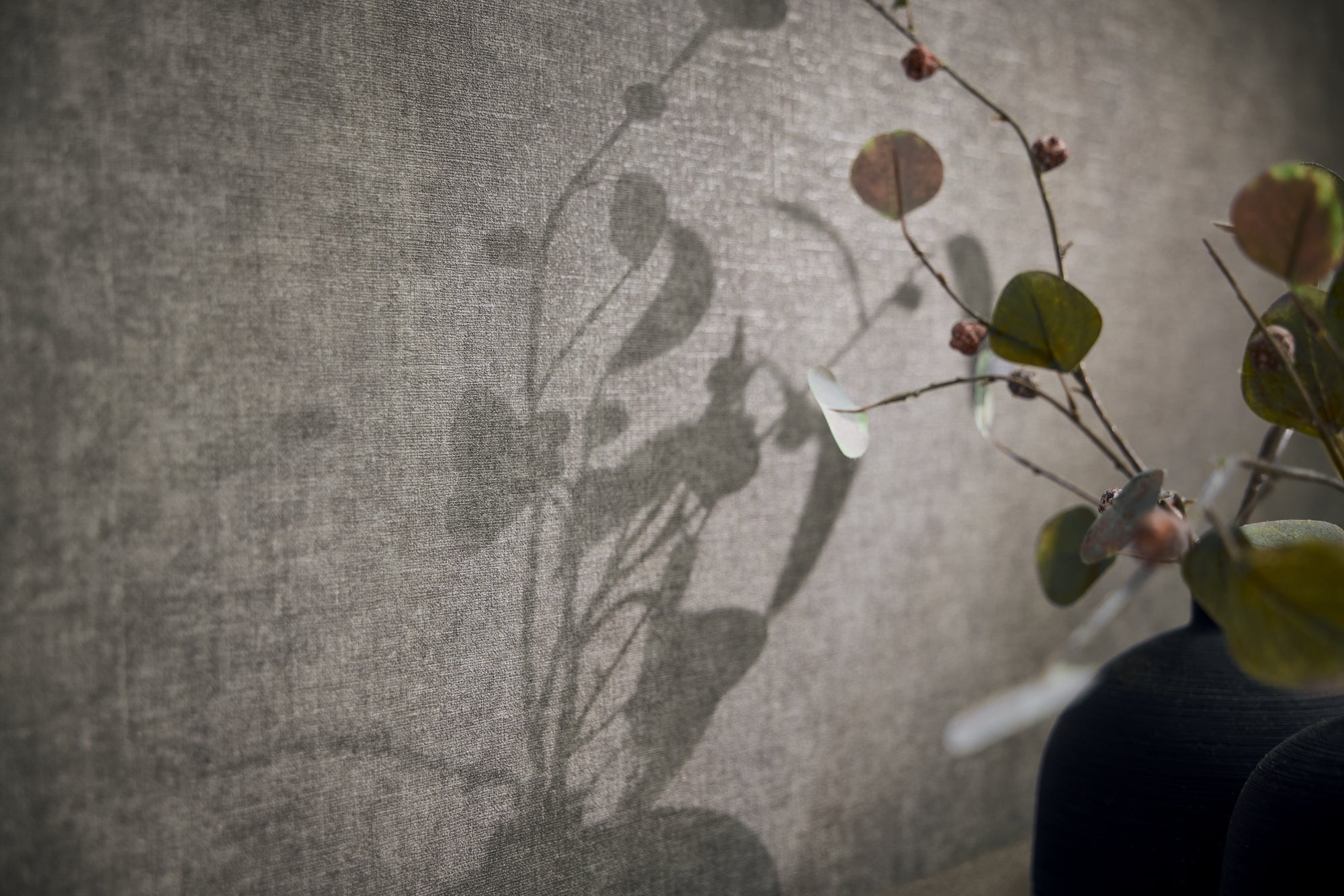 Hochwertige  Tapete aus der Kollektion Metropolitan Stories Hot Spots in Grau