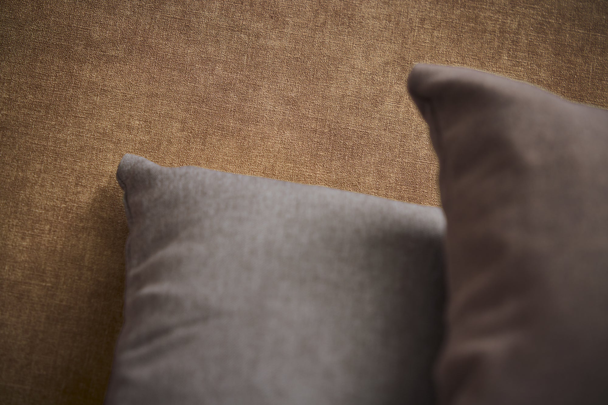 Hochwertige  Tapete aus der Kollektion Metropolitan Stories Hot Spots in Braun