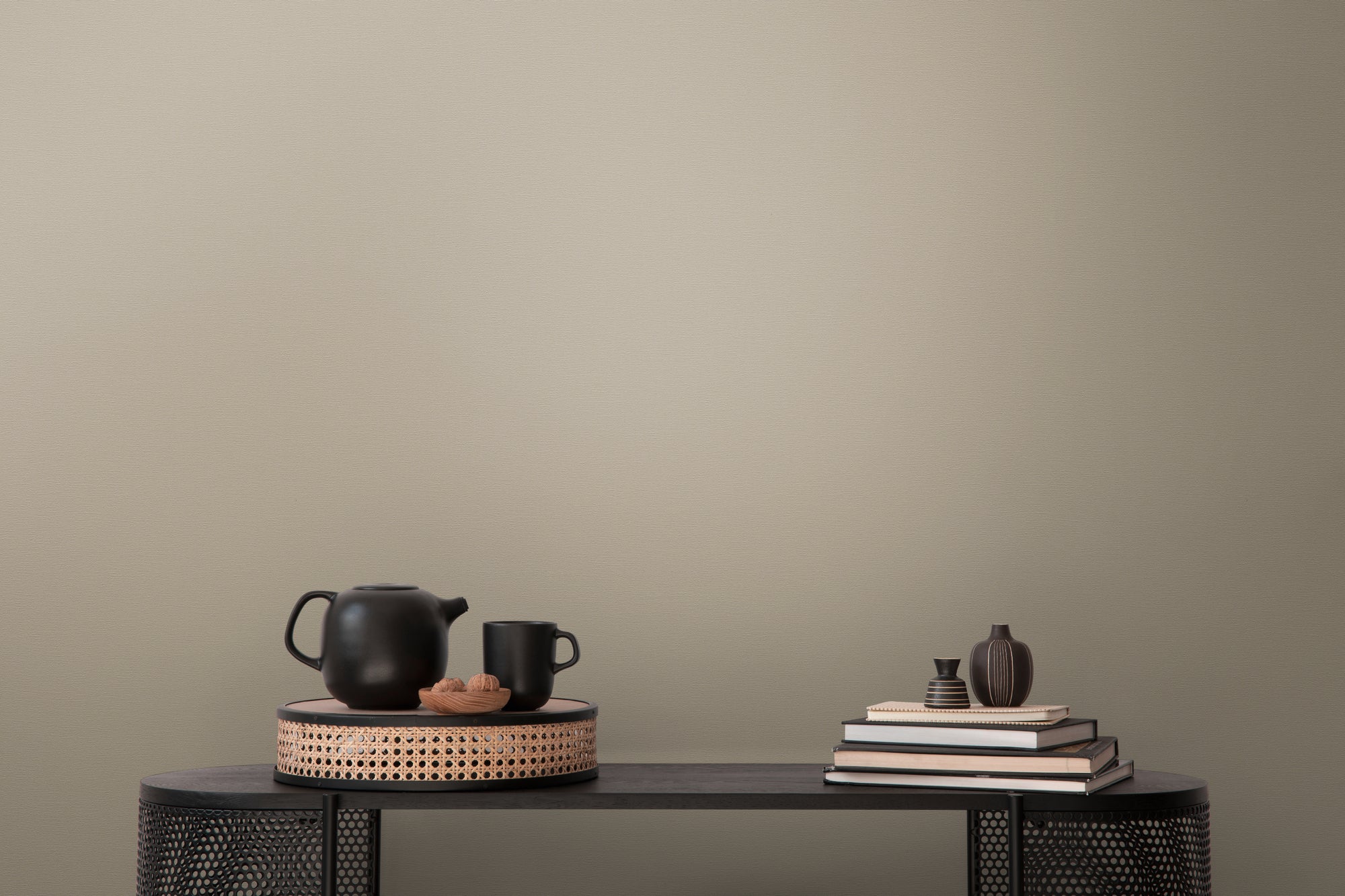 High-quality wallpaper from the French Affair collection in brown 