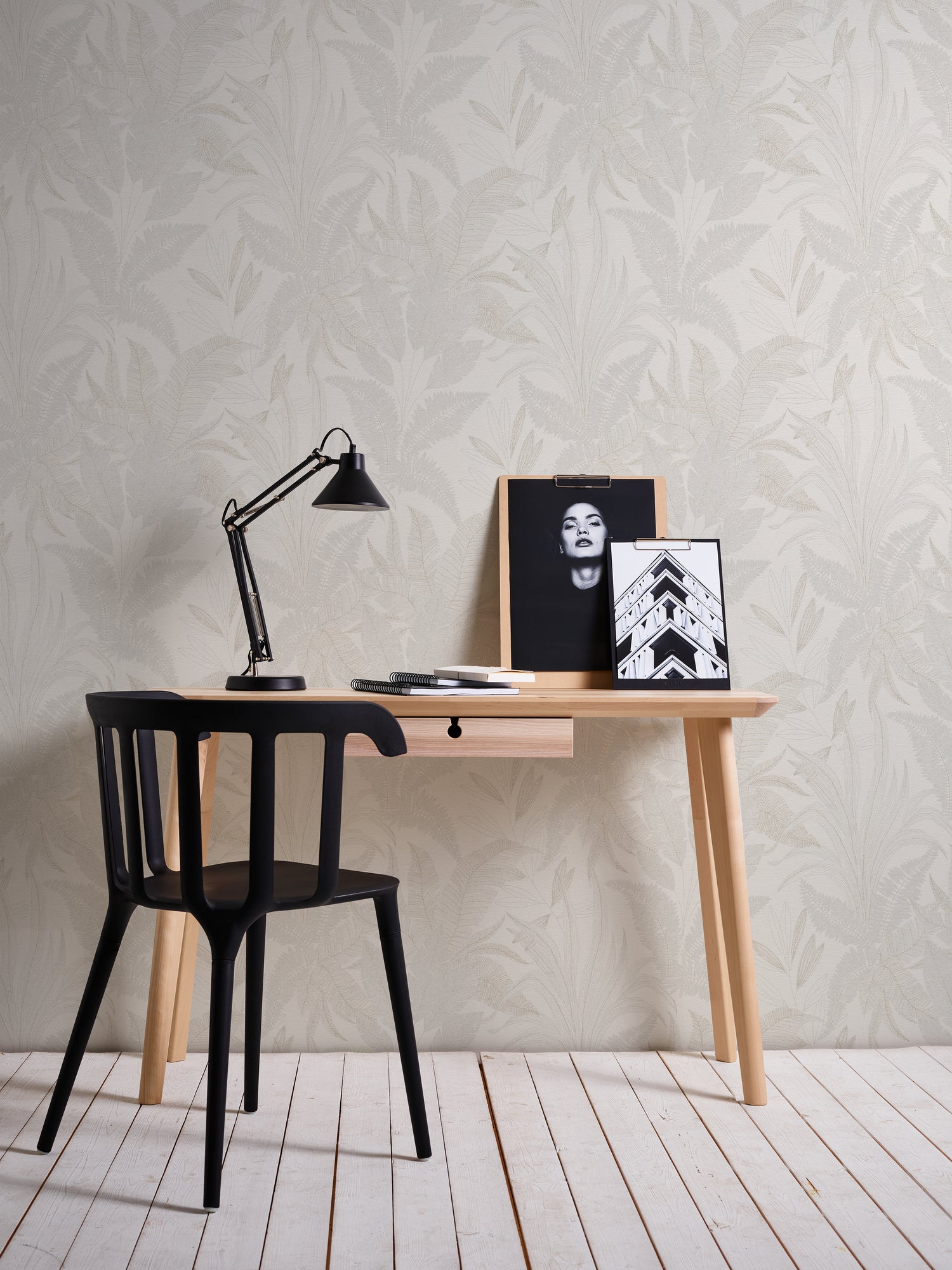 Hochwertige Vliestapete Creme Floral