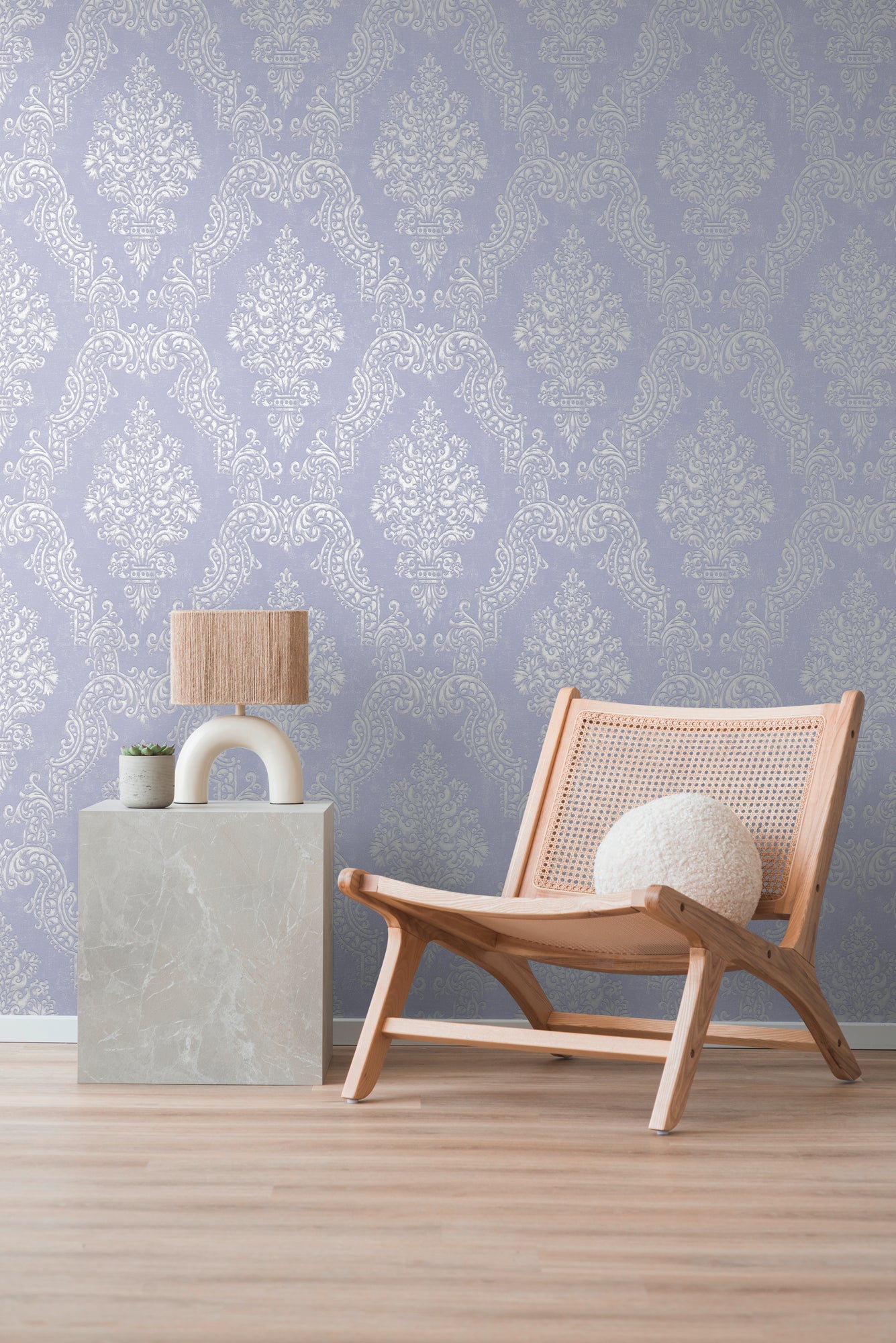 High-Quality Non-Woven Wallpaper Violet Baroque