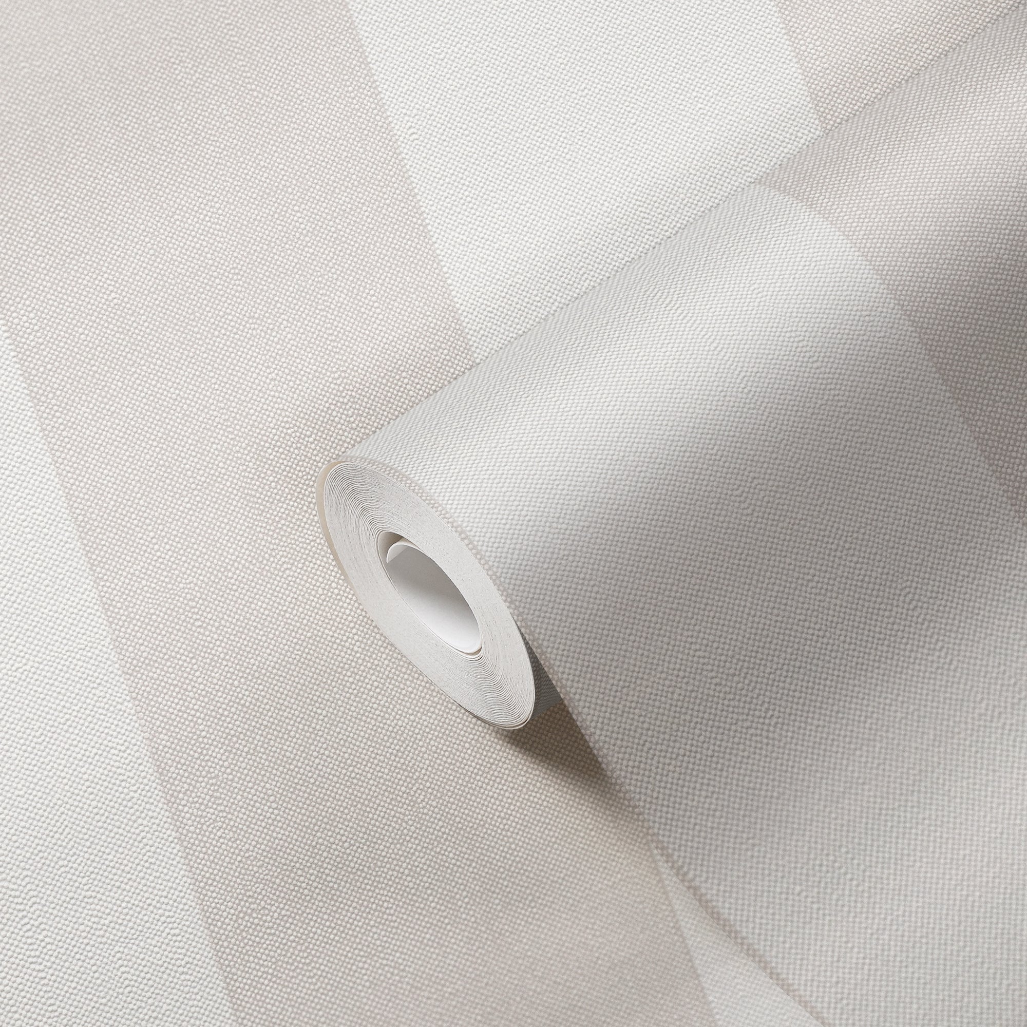 High-quality wallpaper from the Pure Elegance collection in cream 