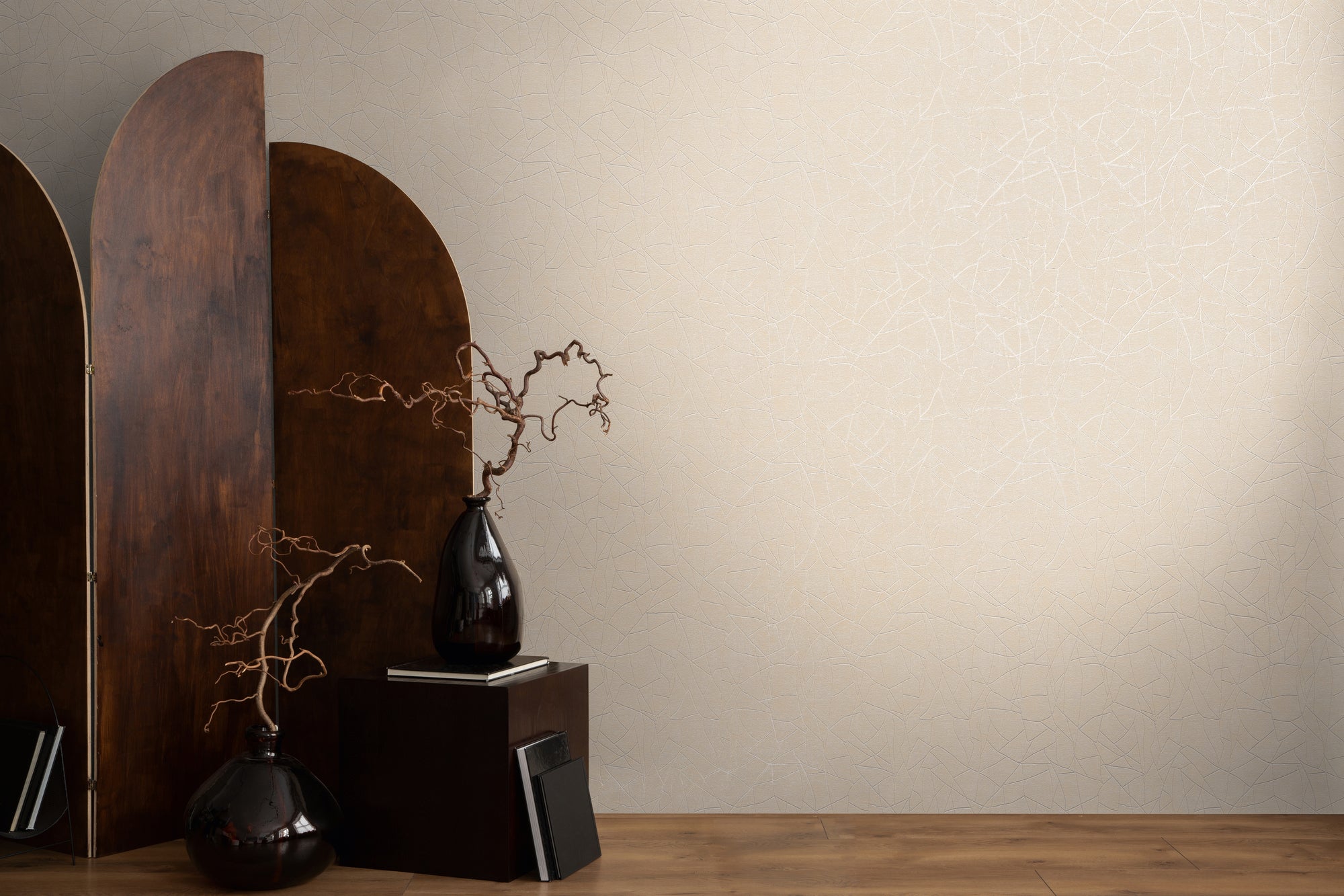 High-Quality Non-Woven Wallpaper Beige Graphic