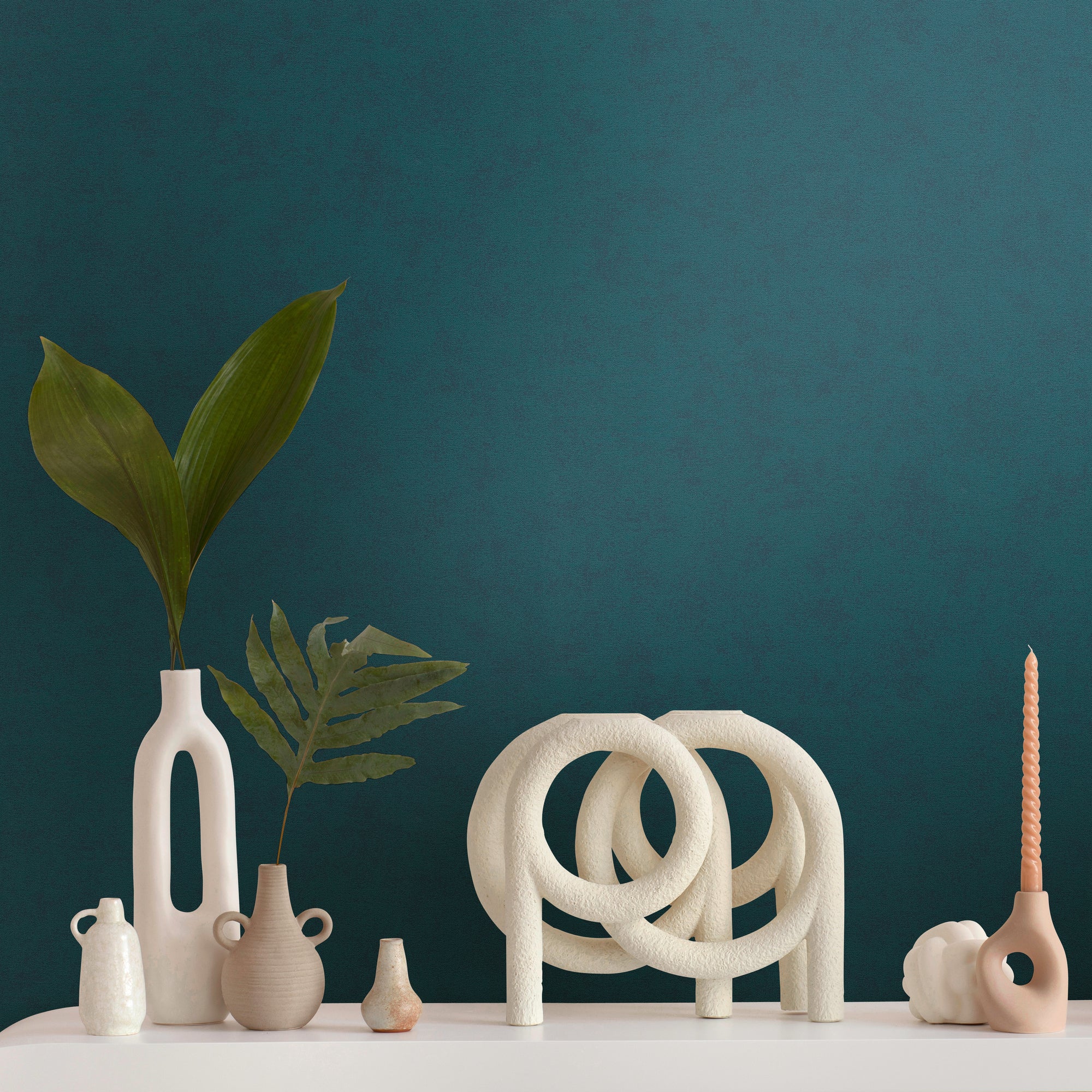 High-quality wallpaper from the French Affair collection in blue 