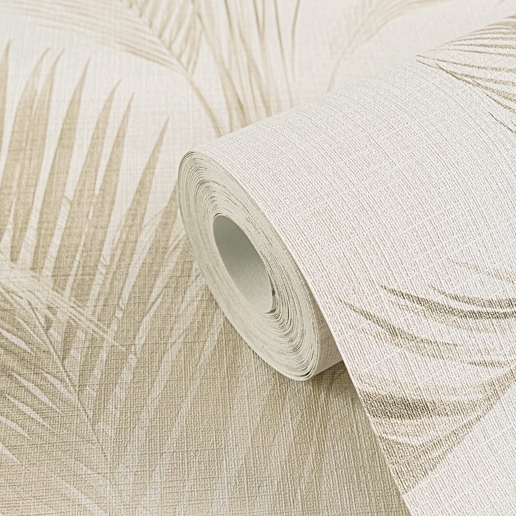 High-Quality Non-Woven Wallpaper Cream Floral