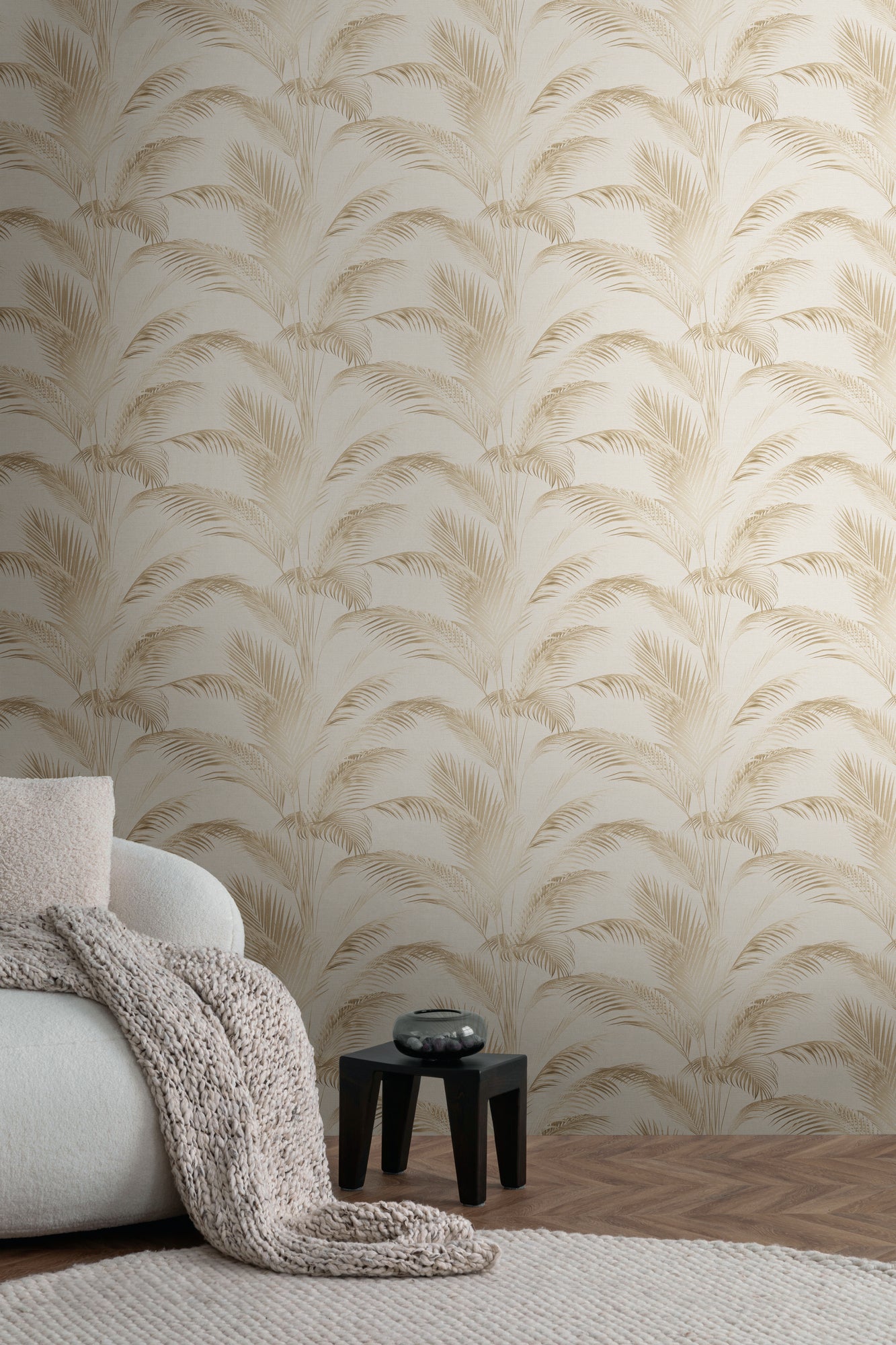 High-Quality Non-Woven Wallpaper Cream Floral