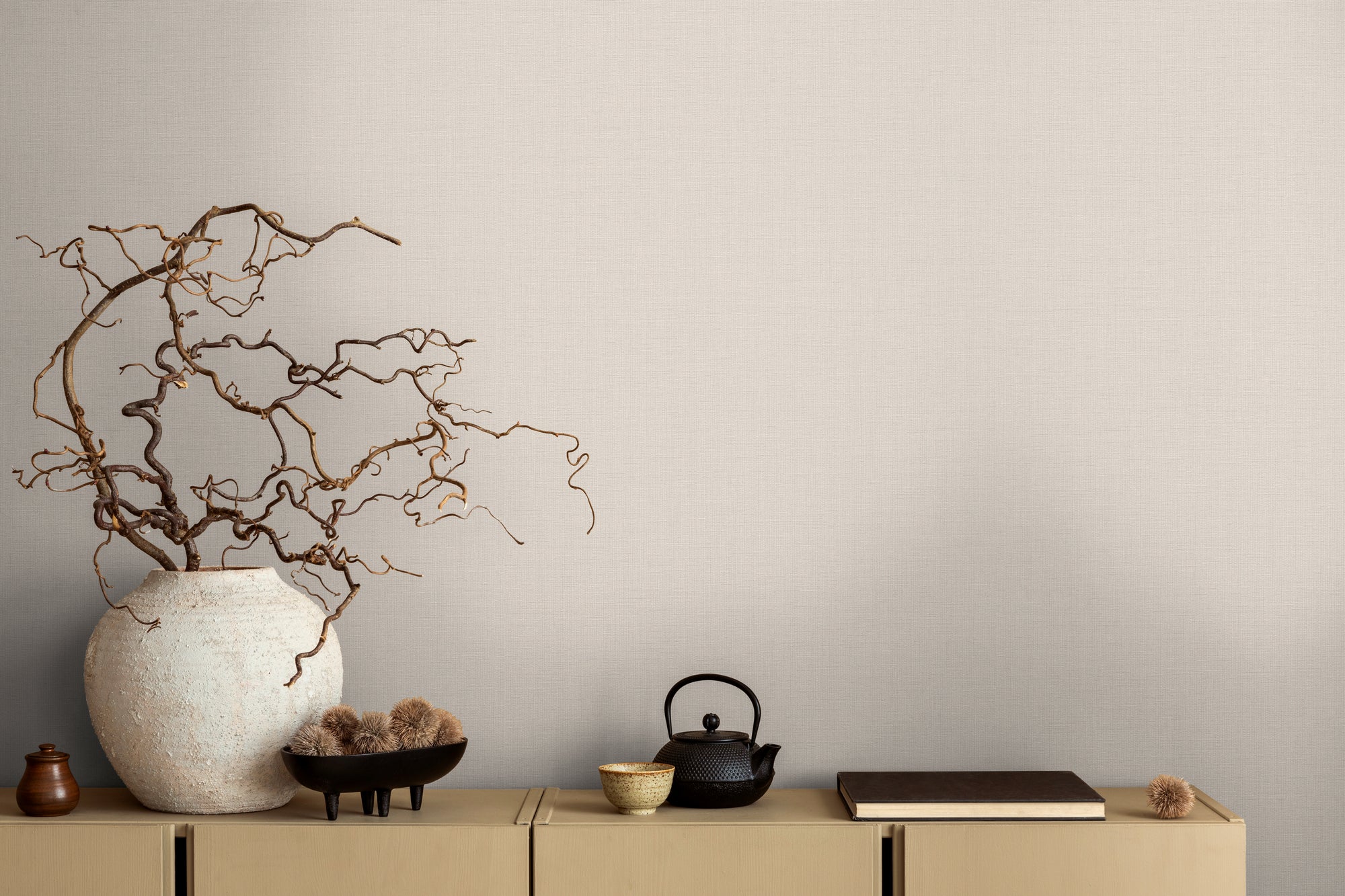 High-quality wallpaper from the Michalsky 6 collection in cream 