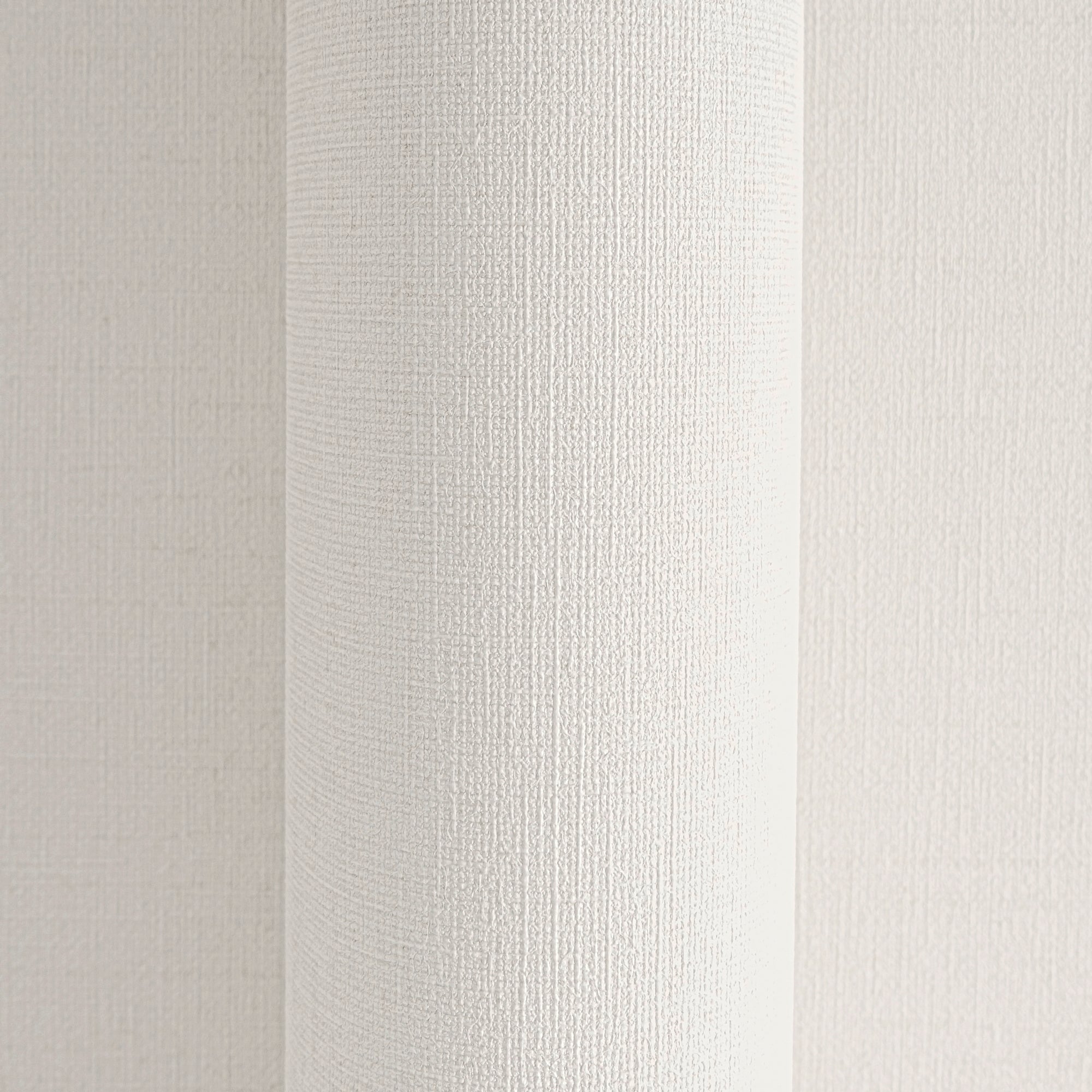 High-quality wallpaper from the Michalsky 6 collection in cream 