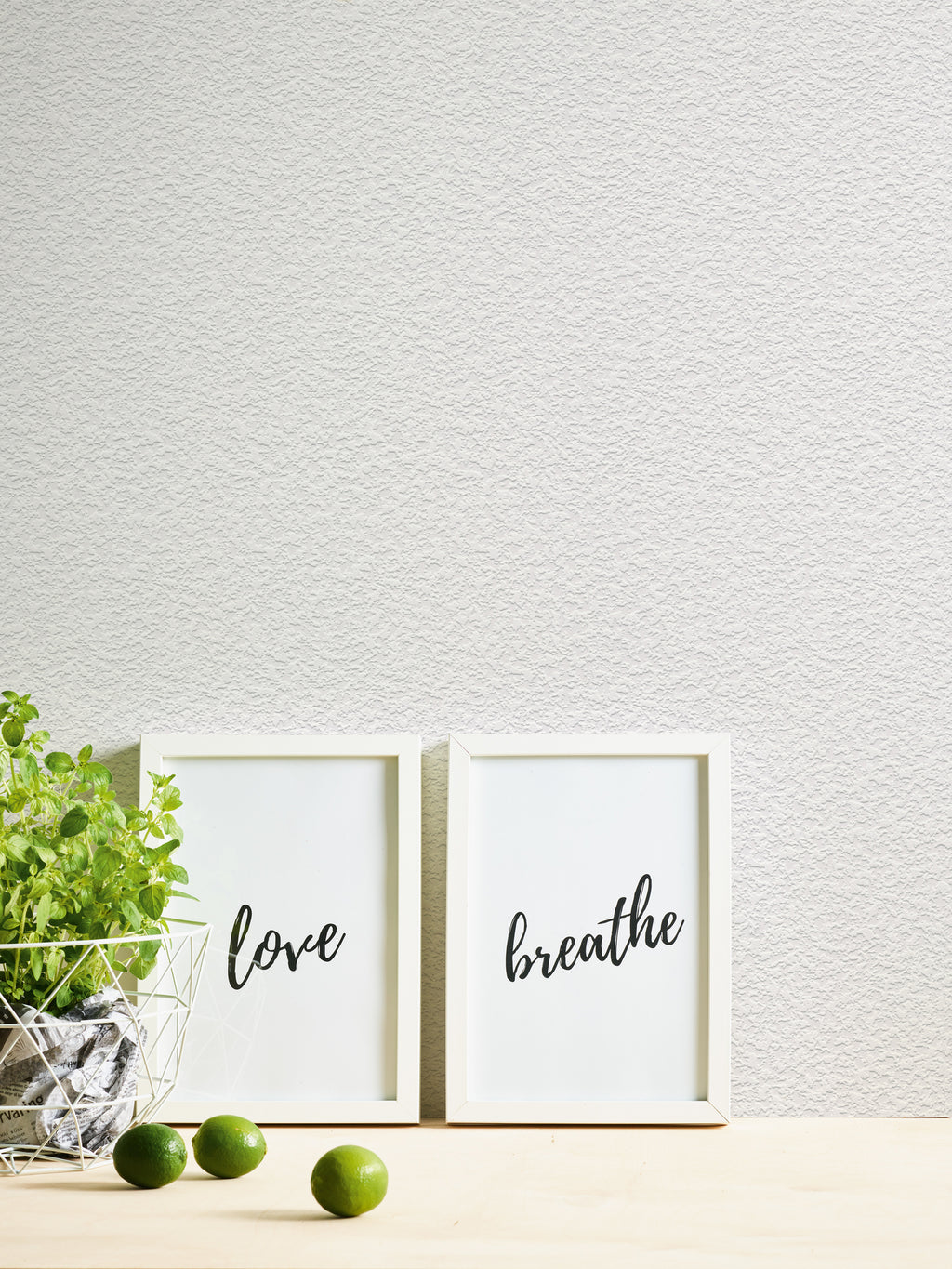 High-quality wallpaper from the plain white wallpaper collection 