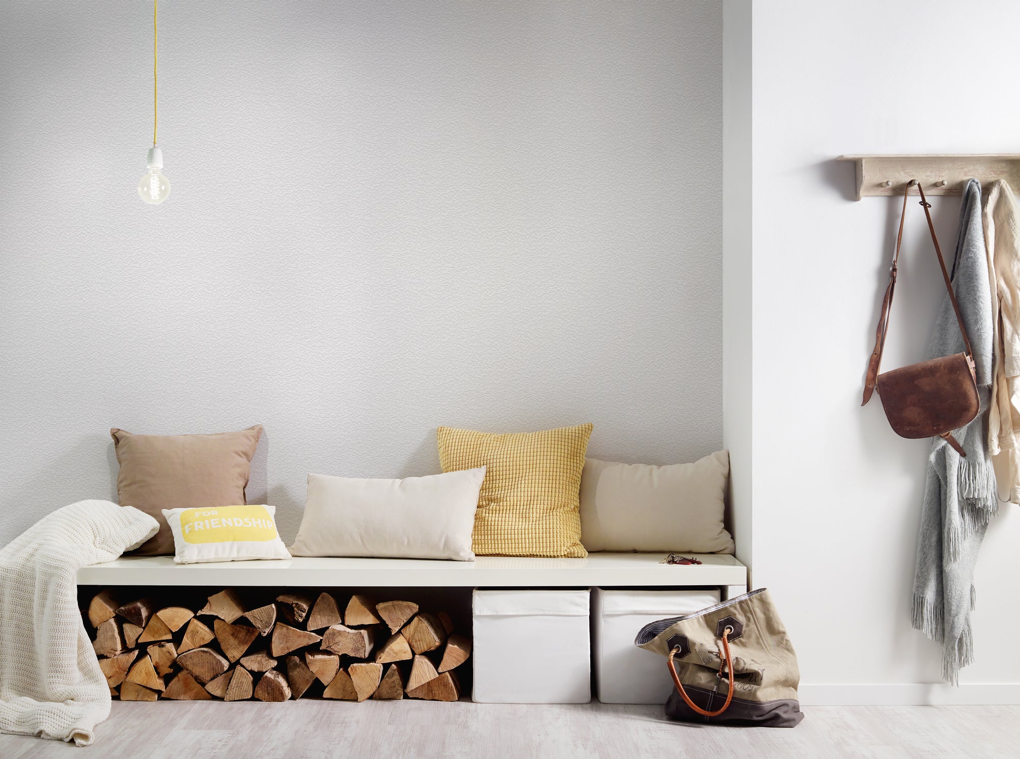 High-quality wallpaper from the plain white wallpaper collection 