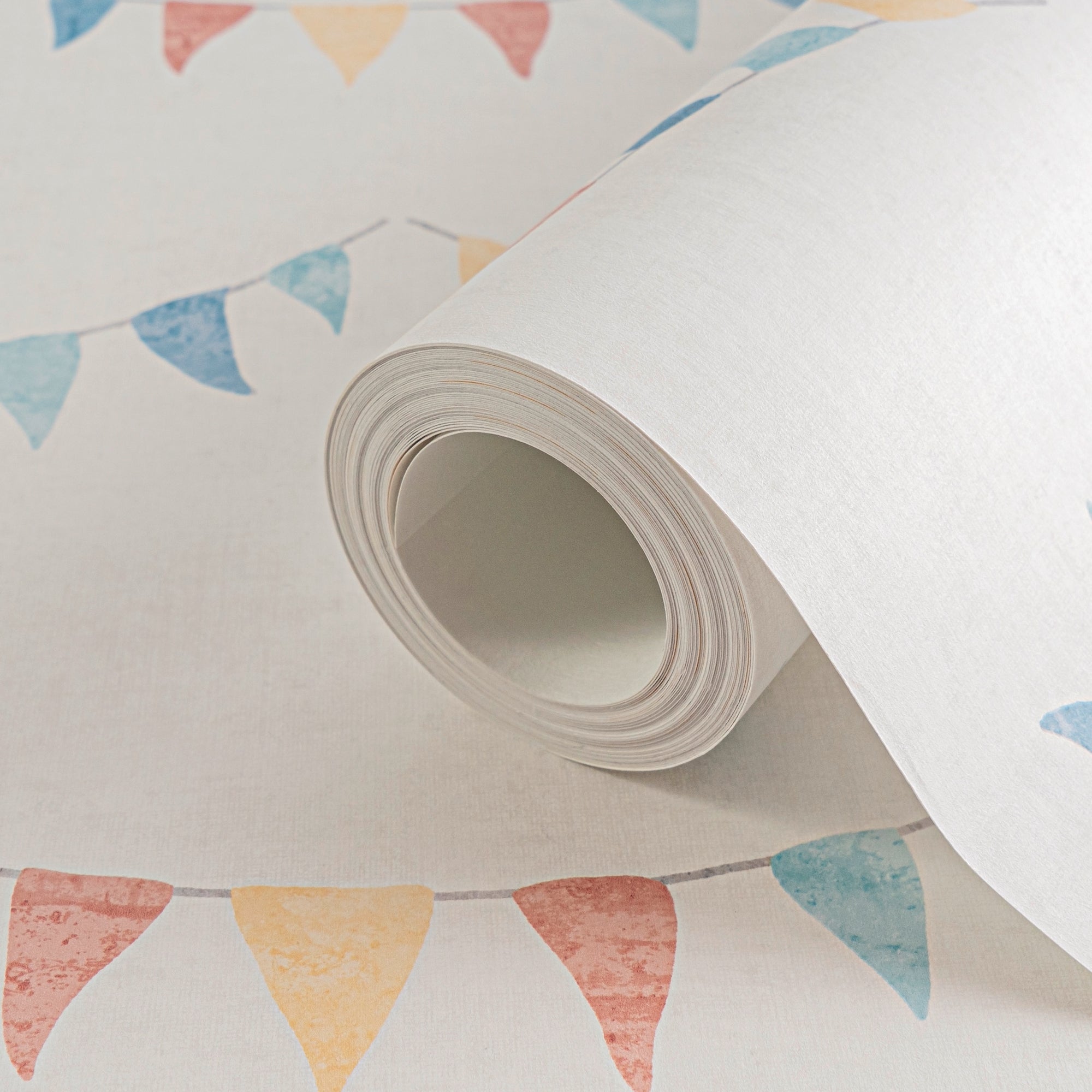 High-quality wallpaper from the Lilly & Luis collection in blue 