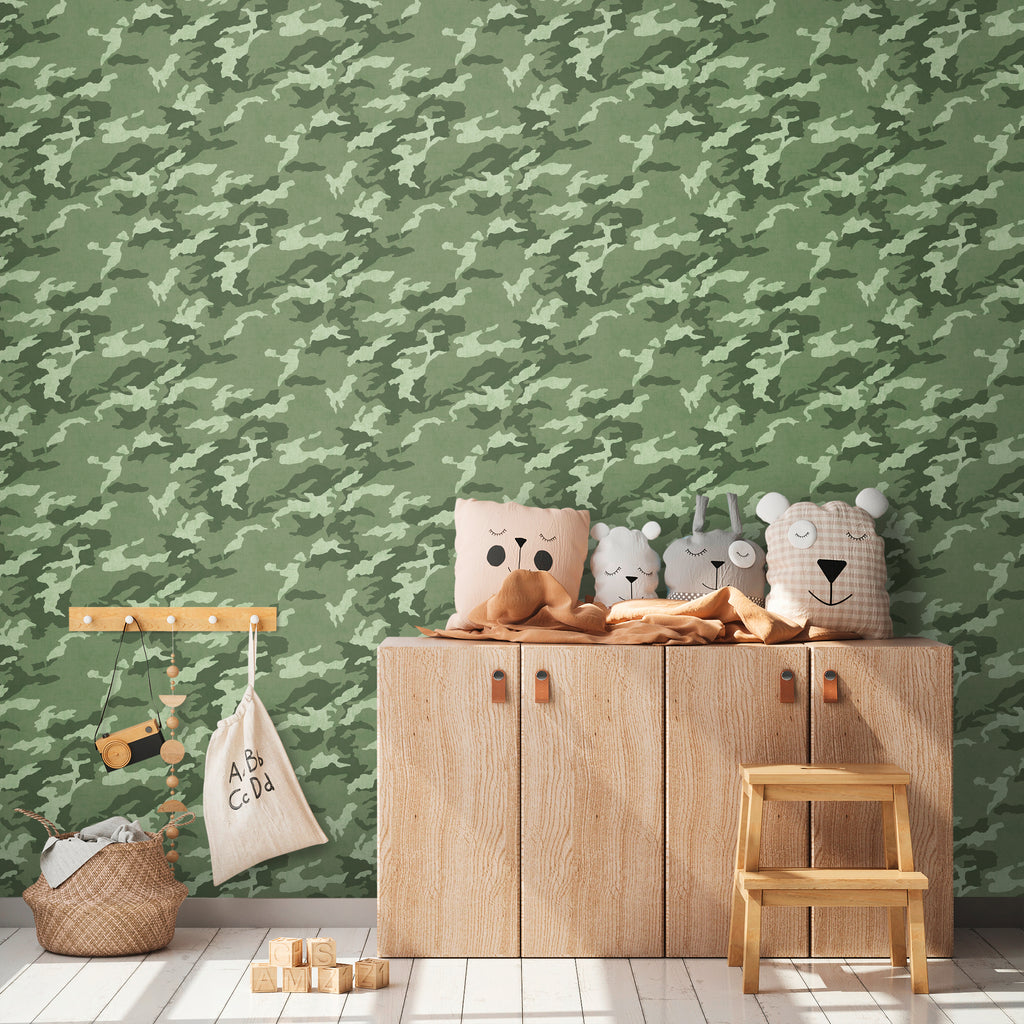 High-quality wallpaper from the Lilly & Luis collection in green 