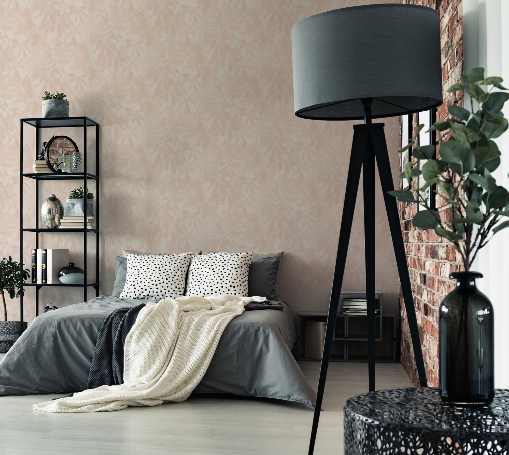 High-quality wallpaper from the Daniel Hechter 7 collection in cream 