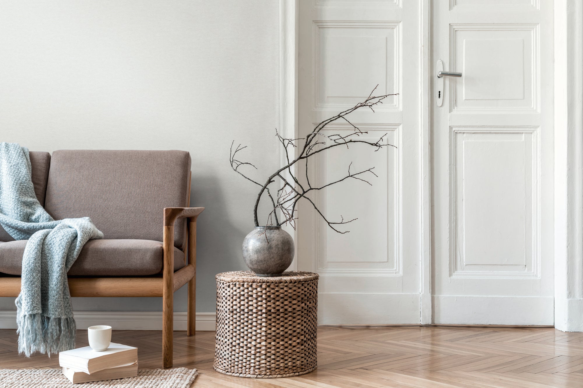 High-quality wallpaper from the Daniel Hechter 7 collection in cream 