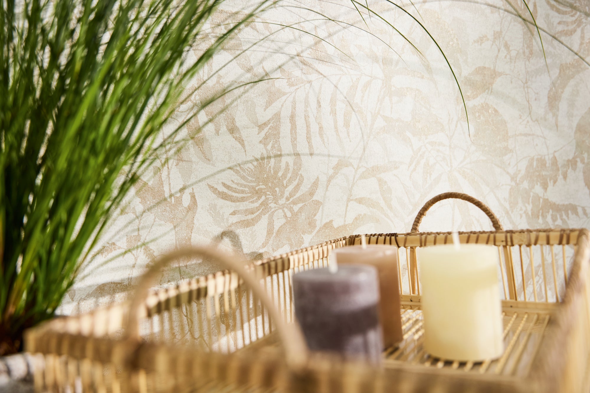 High-Quality Non-Woven Wallpaper Cream Floral