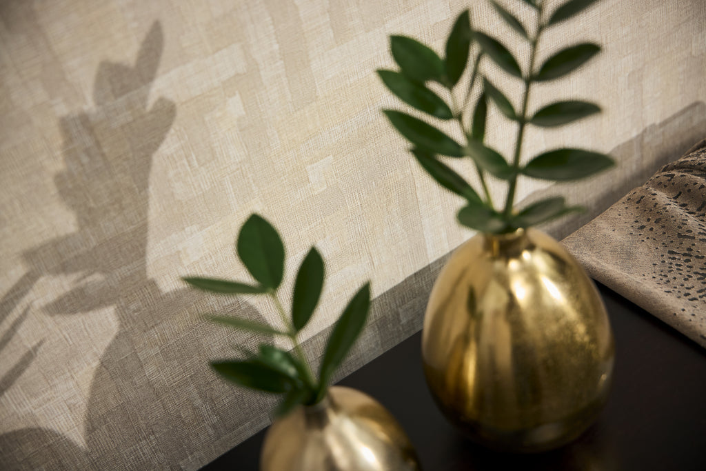 High-Quality Non-Woven Wallpaper Beige Graphic