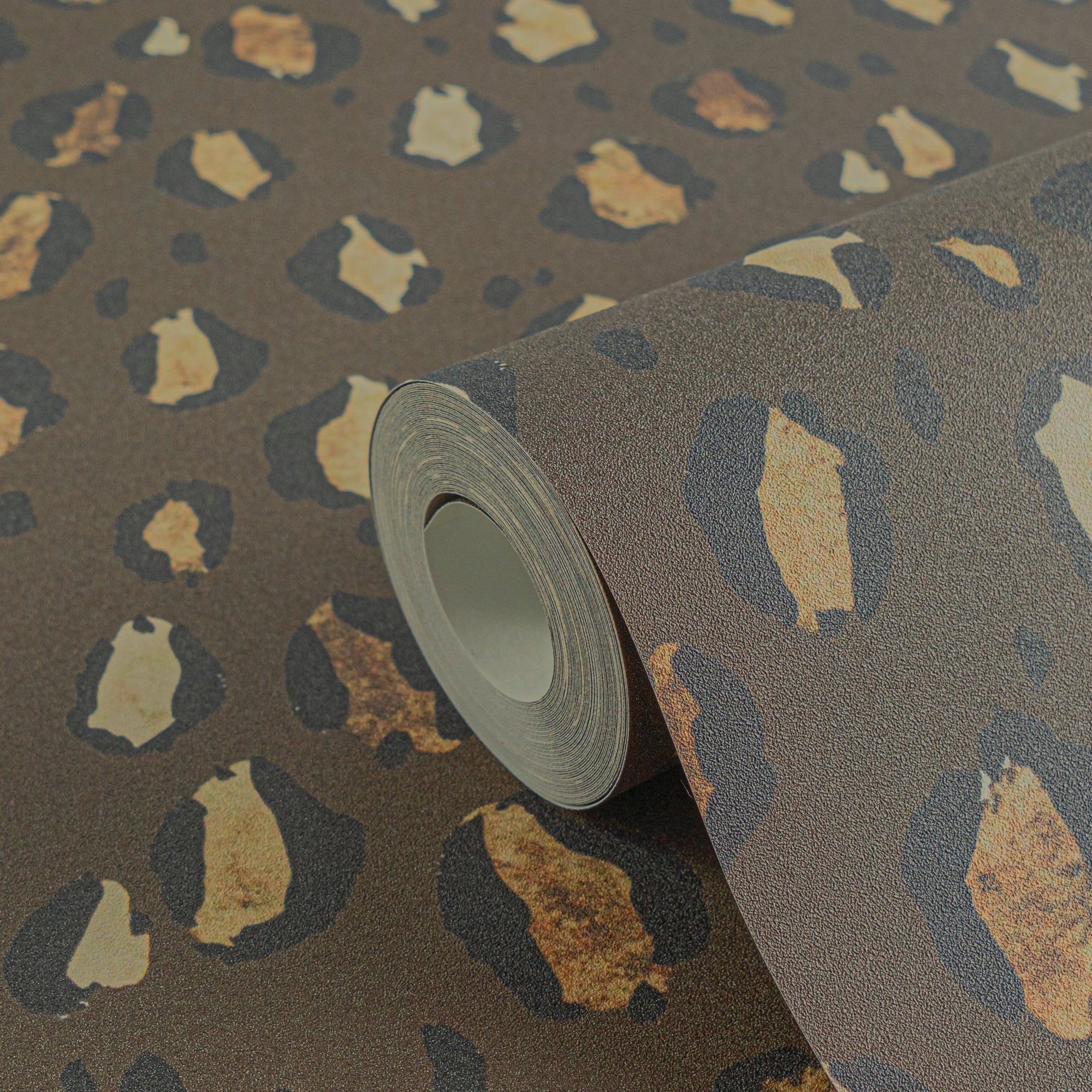 High-quality wallpaper from the Anna D'Andrea collection in brown 